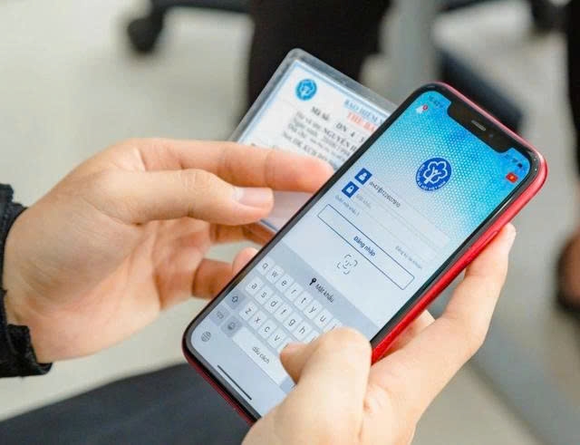 D&ugrave;ng sổ BHXH điện tử giải quyết chế độ - Ảnh 2.