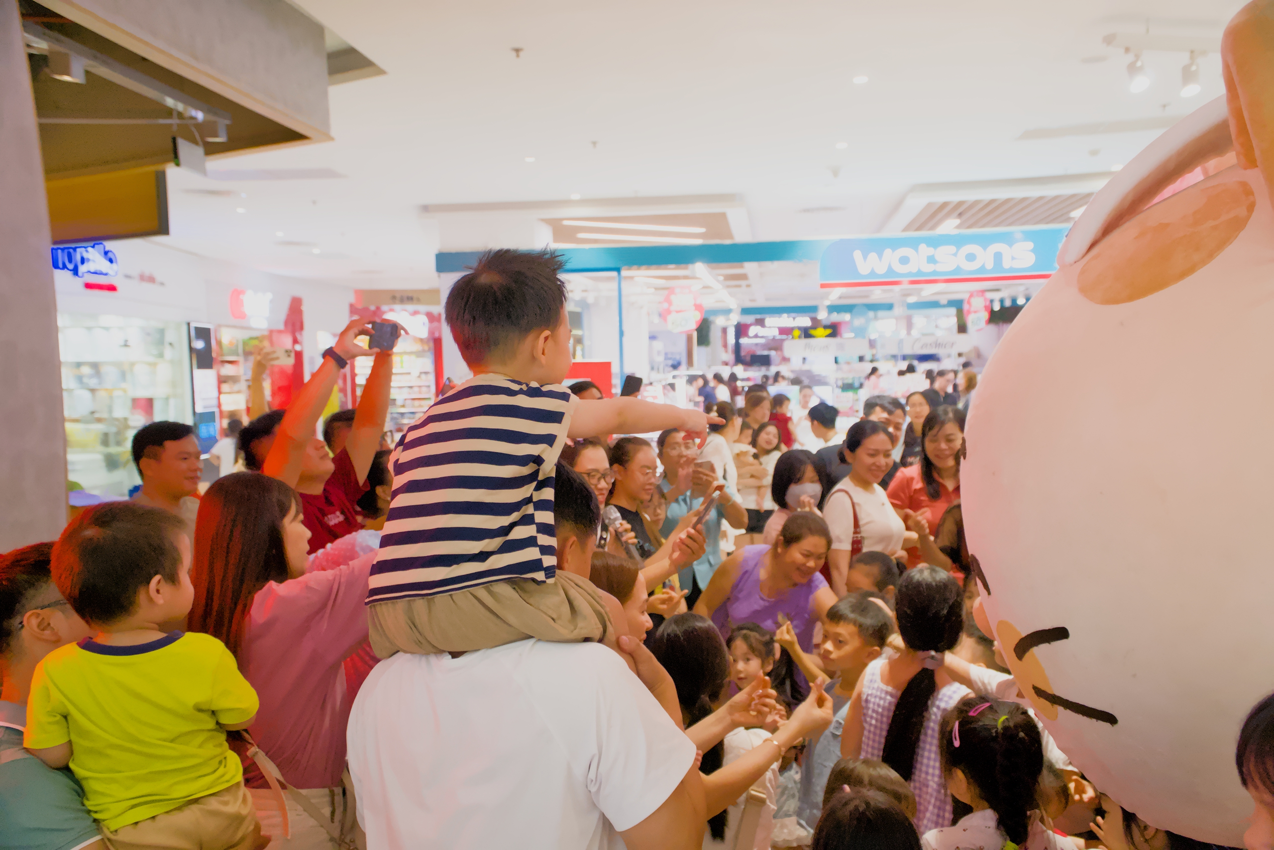 Ngàn nụ cười rạng rỡ tại 