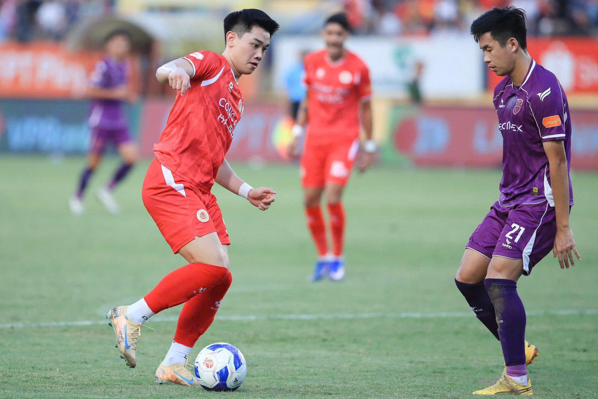 Vòng 25 V-League: Thể Công Viettel rơi điểm, thêm 2 đội trụ hạng thành công - Ảnh 3.