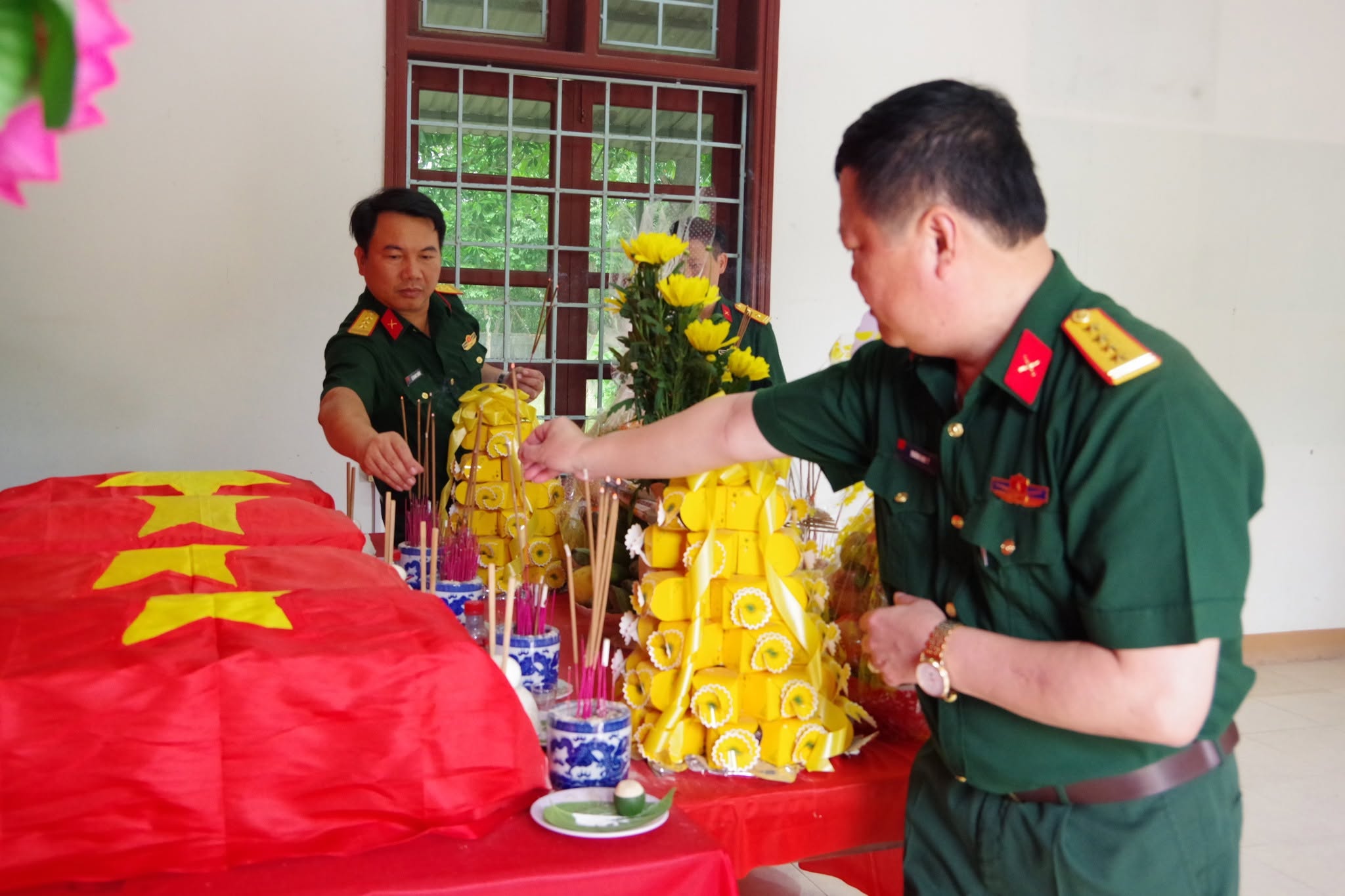 Thi công công trình ở bệnh viện, phát hiện 4 hài cốt liệt sĩ - Ảnh 2.