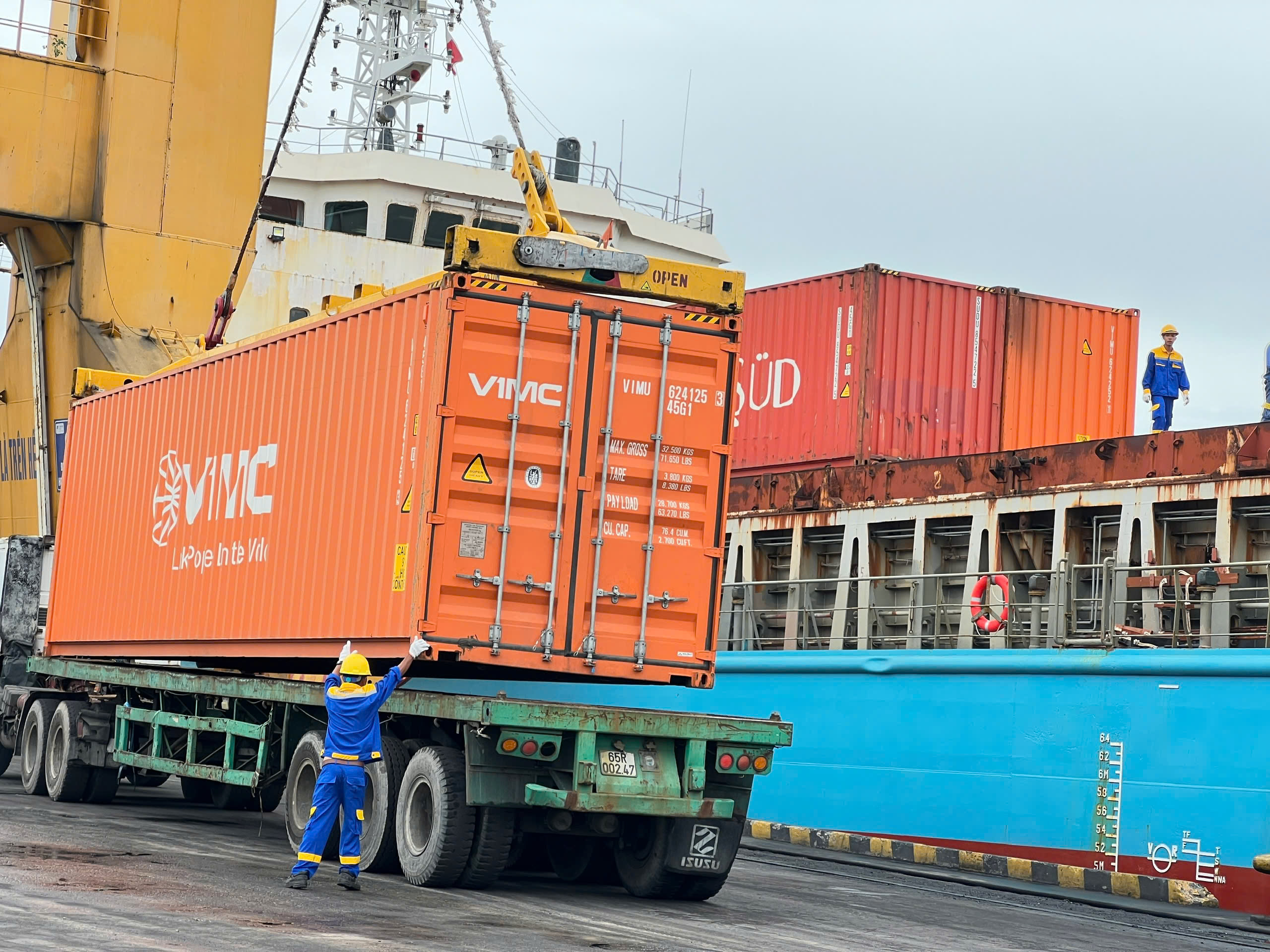 Khơi thông mạch logistics vùng ĐBSCL - Ảnh 1. Khơi thông mạch logistics vùng ĐBSCL - Ảnh 1.