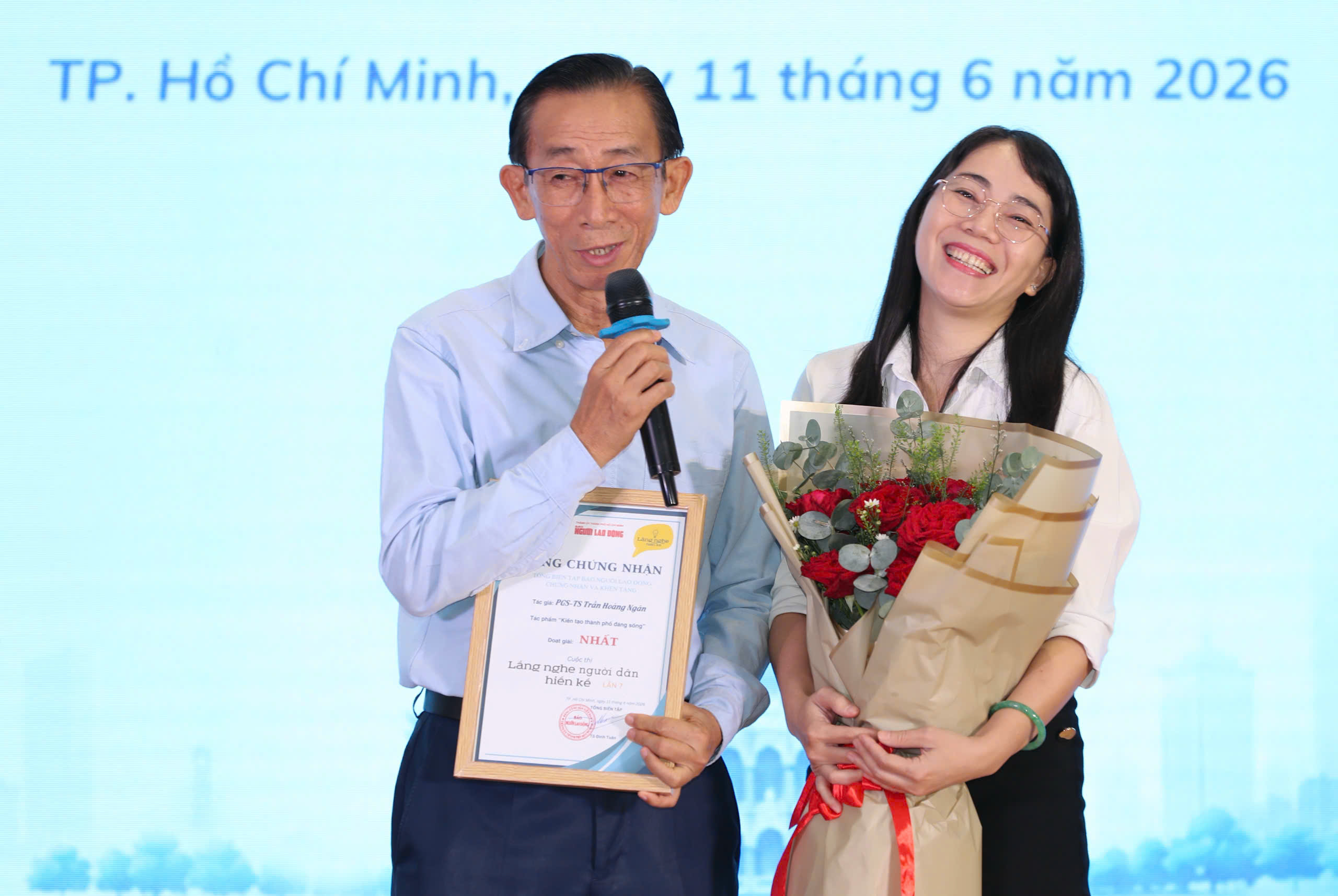 BÁO NGƯỜI LAO ĐỘNG TRAO GIẢI BA CUỘC THI VIẾT: Cuộc BÁO NGƯỜI LAO ĐỘNG TRAO GIẢI BA CUỘC THI VIẾT: Cuộc