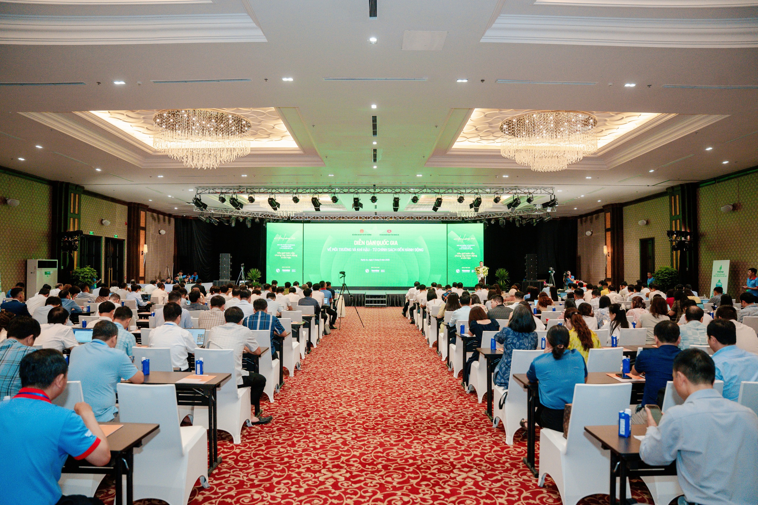 Vinamilk lan tỏa các thực hành giảm phát thải tại diễn đàn quốc gia về môi trường - Ảnh 2.