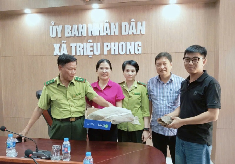 Liên tiếp phát hiện động vật qúy hiếm ở Quảng Trị: Tê tê Java và khỉ mặt đỏ - Ảnh 2.