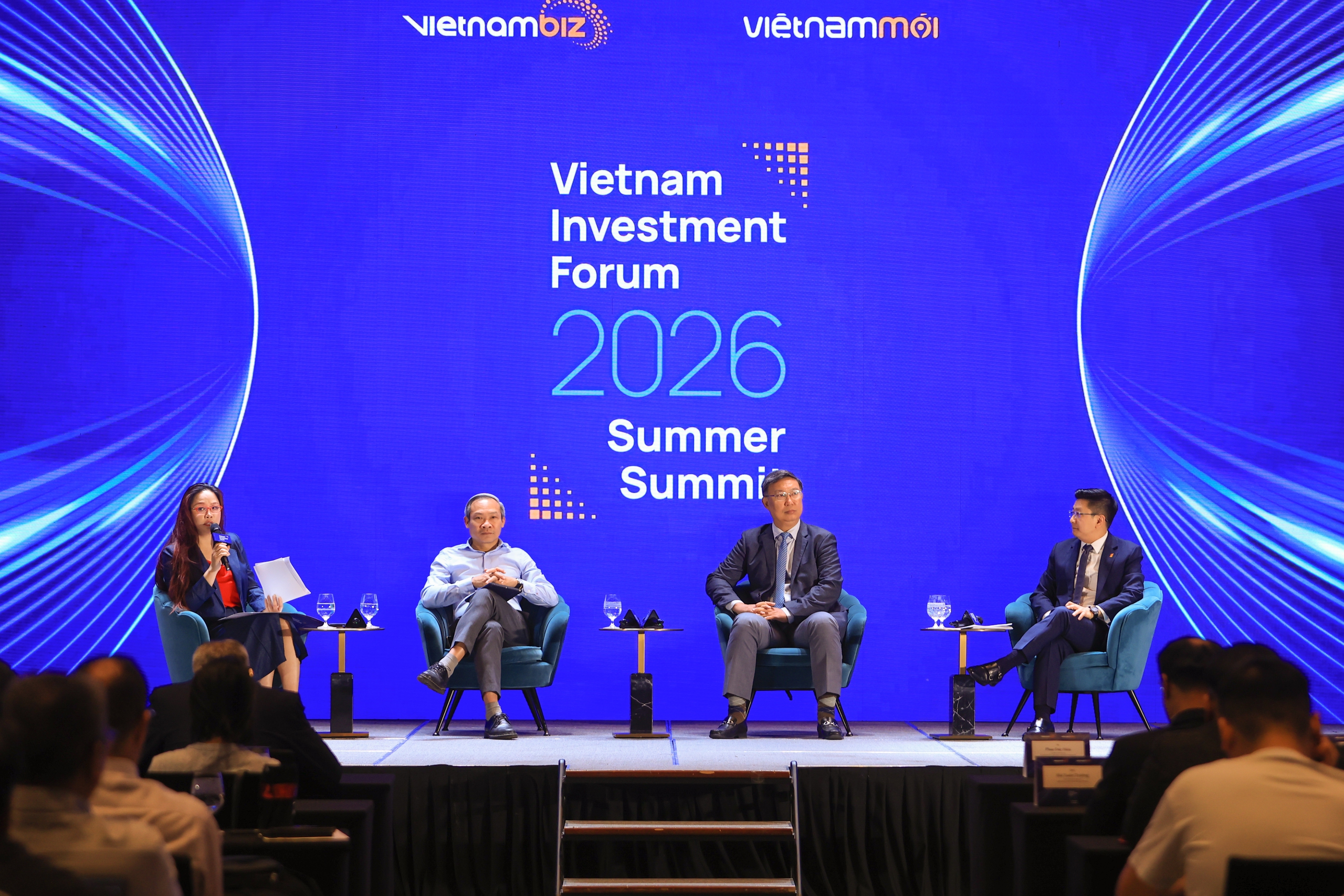 Phan Đức Hiếu cảnh báo tín hiệu nhập siêu khủng ảnh hưởng Kinh tế Việt Nam 2026 - Ảnh 3. Phan Đức Hiếu cảnh báo tín hiệu nhập siêu khủng ảnh hưởng Kinh tế Việt Nam 2026 - Ảnh 3.