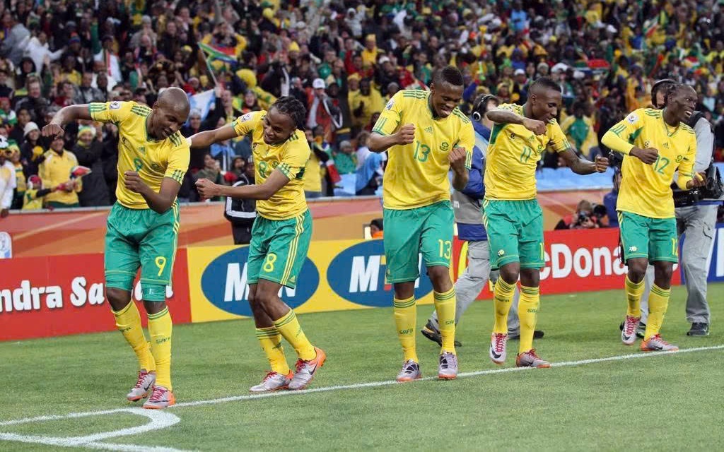 Mỹ từ chối nhập cảnh, trọng tài Somalia được Canada mời cầm còi World Cup 2026 - Ảnh 2.