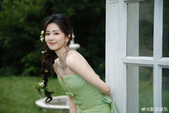 Bạch Lộc bác bỏ tin đồn