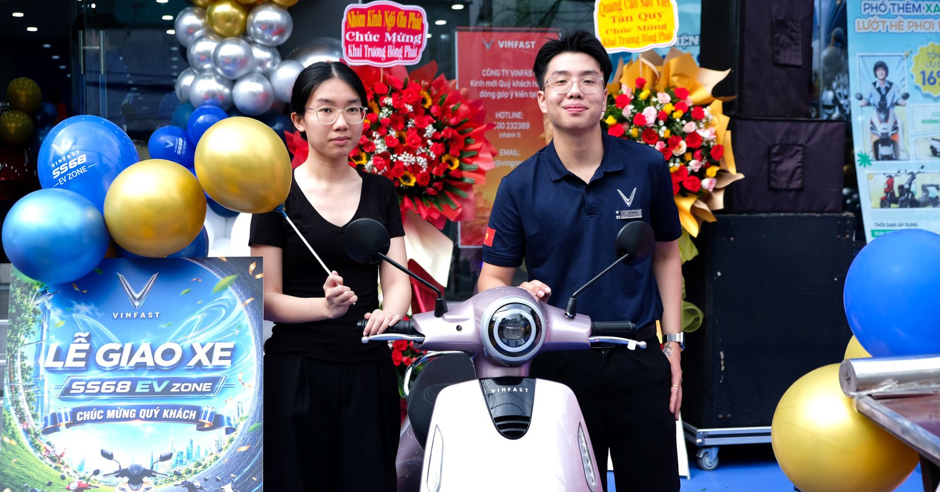 VinFast khai trương 66 đại lý xe máy điện mới trong 1 ngày, ra mắt mô hình showroom cao cấp EV-Zone
