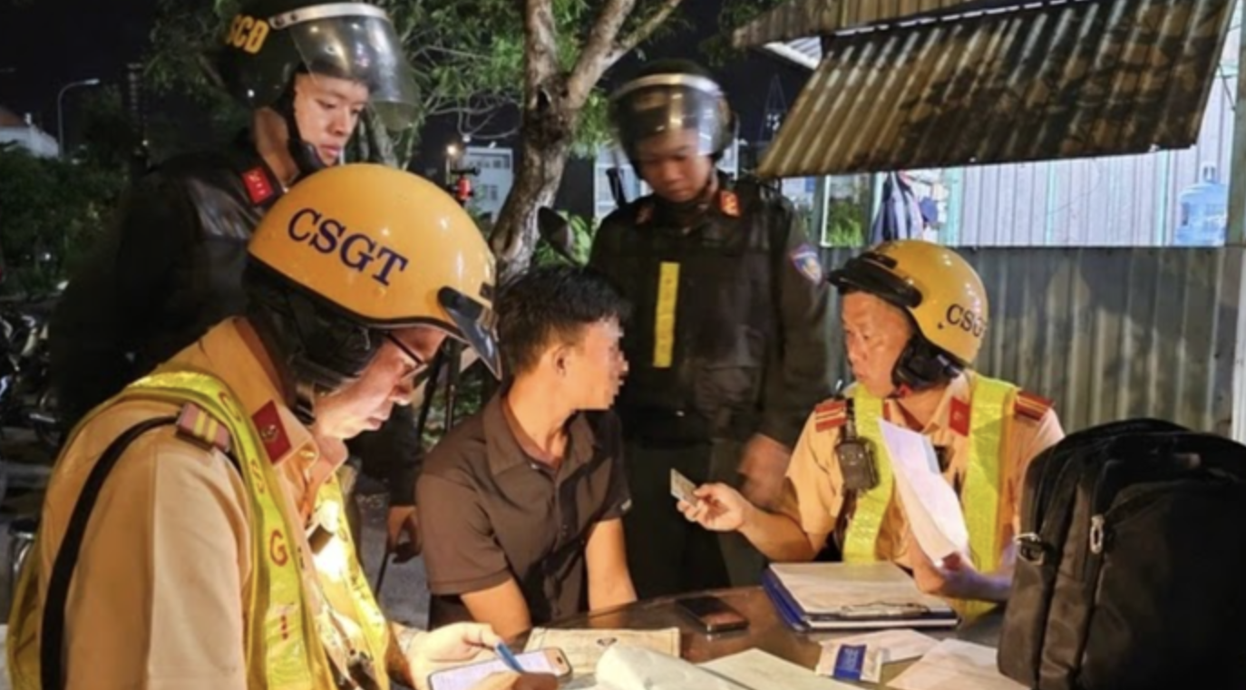 Phỏng vấn độc quyền: Tội phạm đường phố, giang hồ núp bóng doanh nghiệp ở TPHCM không còn đất sống - Ảnh 8.