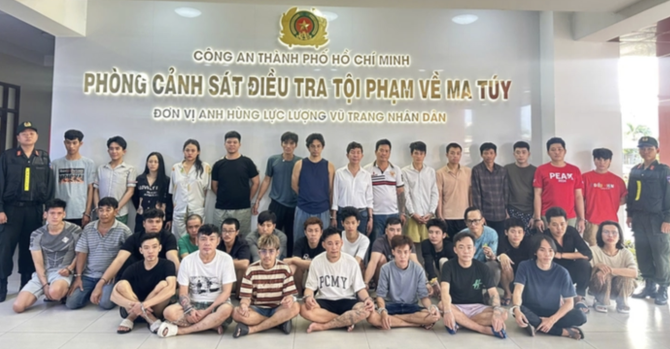 Phỏng vấn độc quyền: Tội phạm đường phố, giang hồ núp bóng doanh nghiệp ở TPHCM không còn đất sống - Ảnh 16.