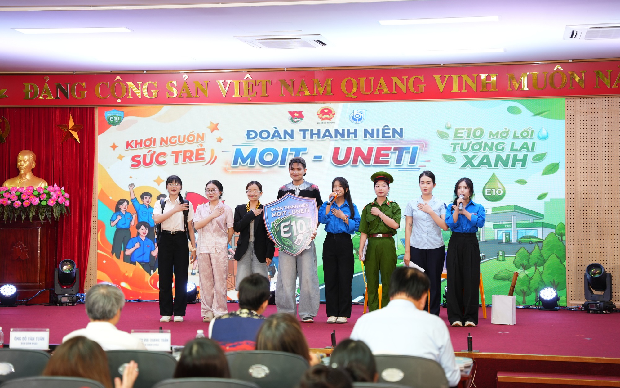 Nửa tháng bán xăng E10 trên toàn quốc, những diễn biến mới nhất - Ảnh 2.