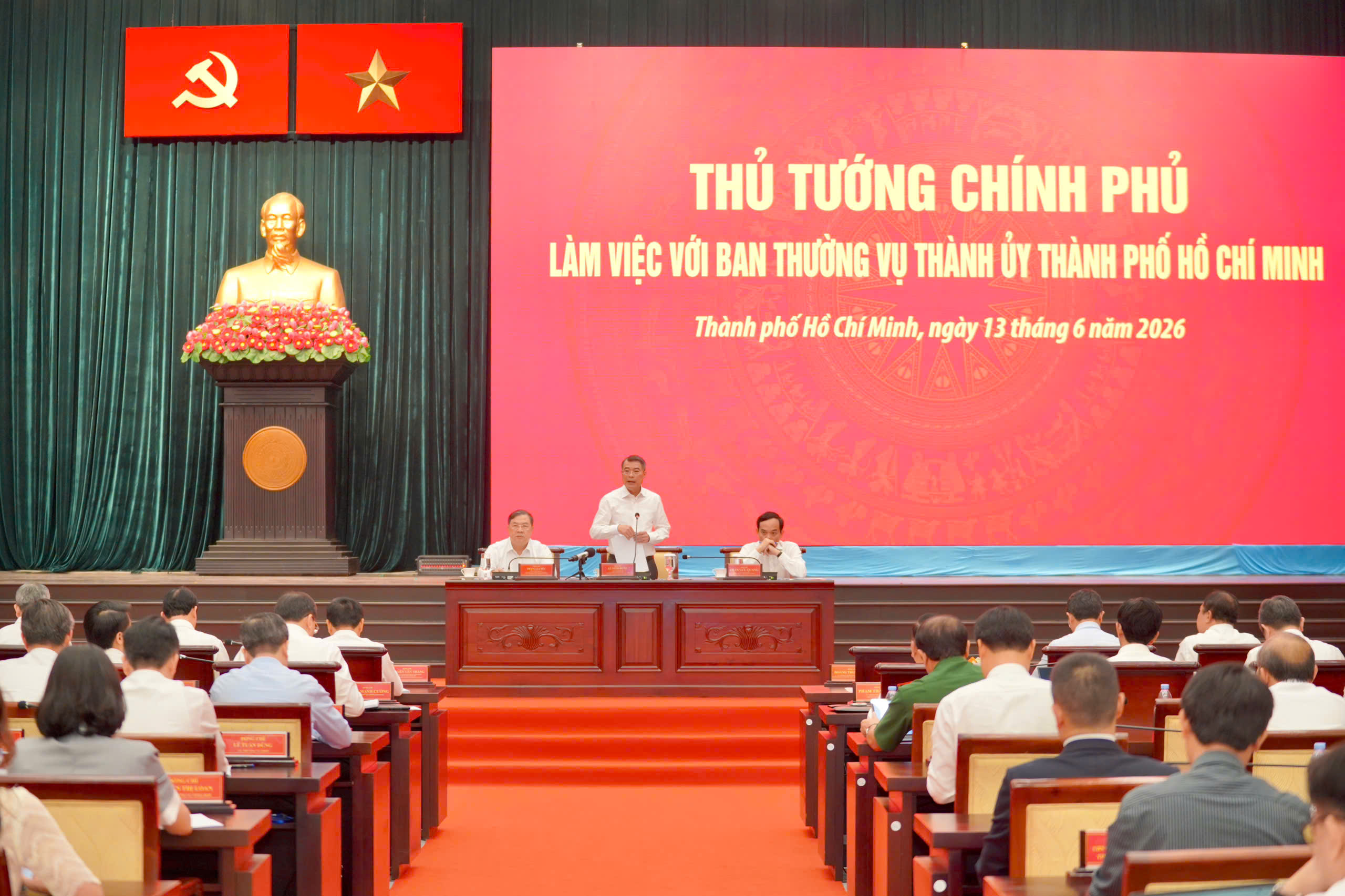 Thủ tướng L&ecirc; Minh Hưng l&agrave;m việc với TPHCM - Ảnh 1.