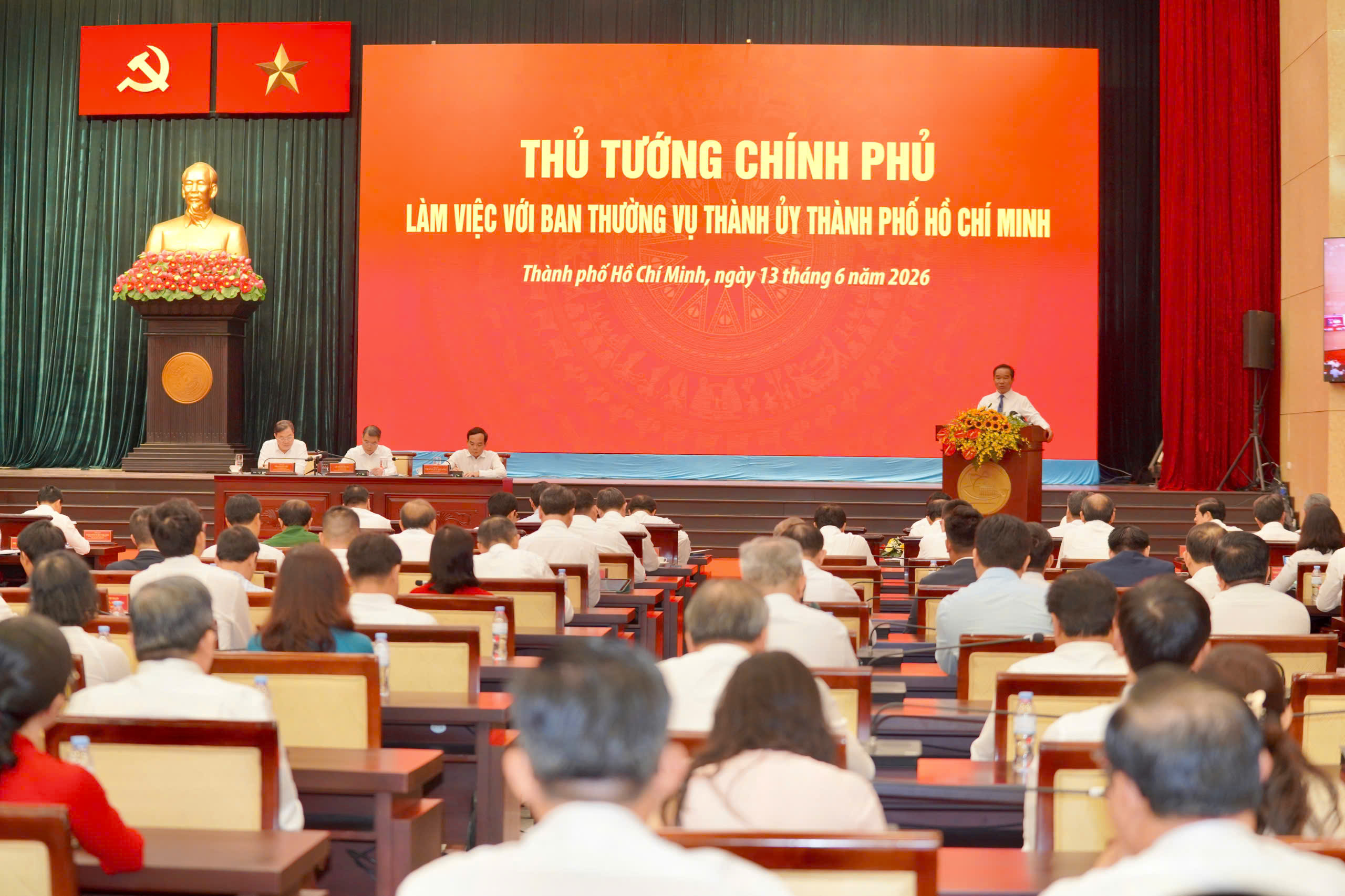 Thủ tướng L&ecirc; Minh Hưng l&agrave;m việc với TPHCM - Ảnh 4.