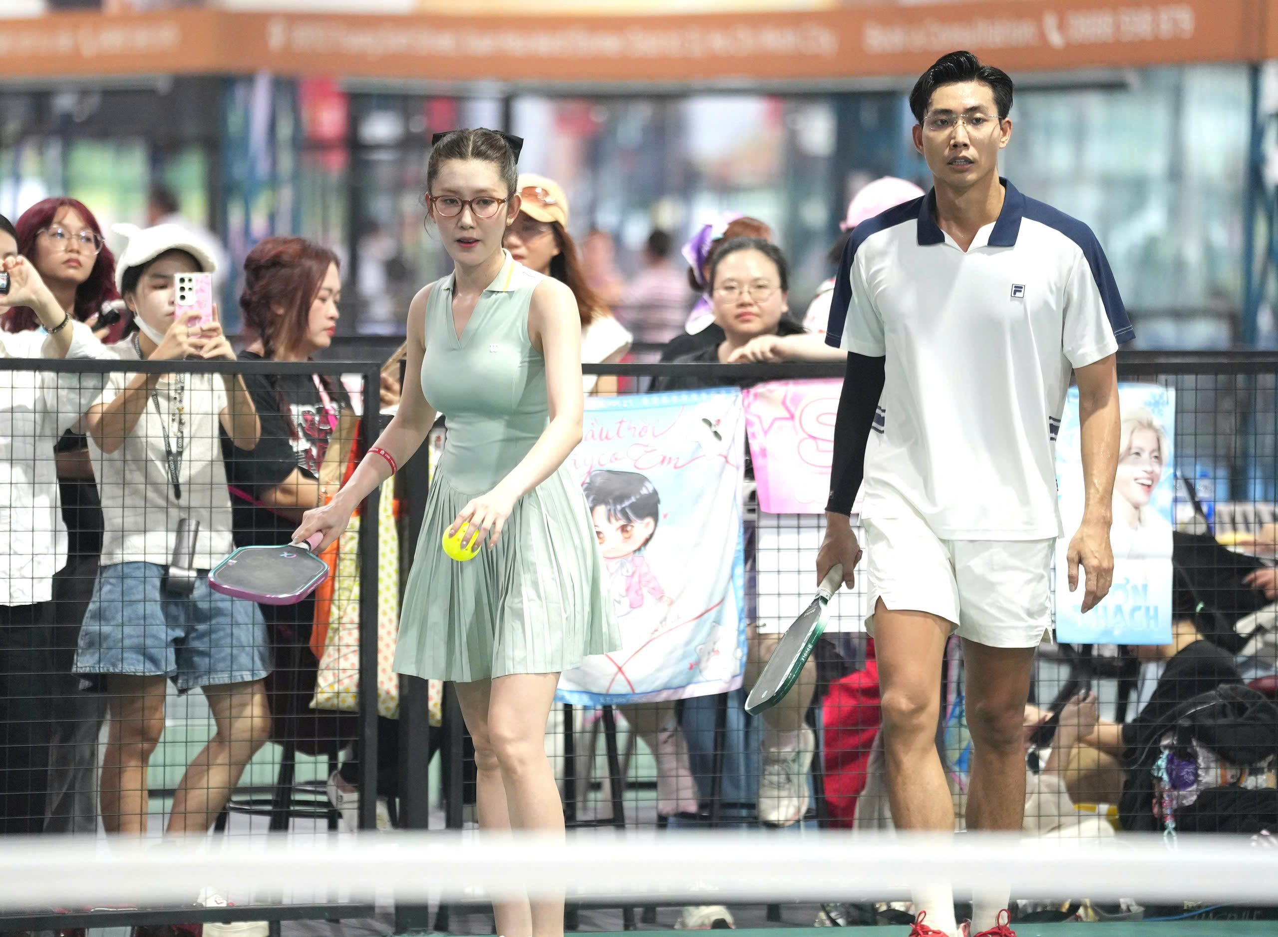 Giải pickleball B&aacute;o Người Lao Động năm 2026: Diễn vi&ecirc;n Th&uacute;y Ng&acirc;n gi&agrave;nh giải nhất cặp đ&ocirc;i nam nữ nghệ - Ảnh 1.