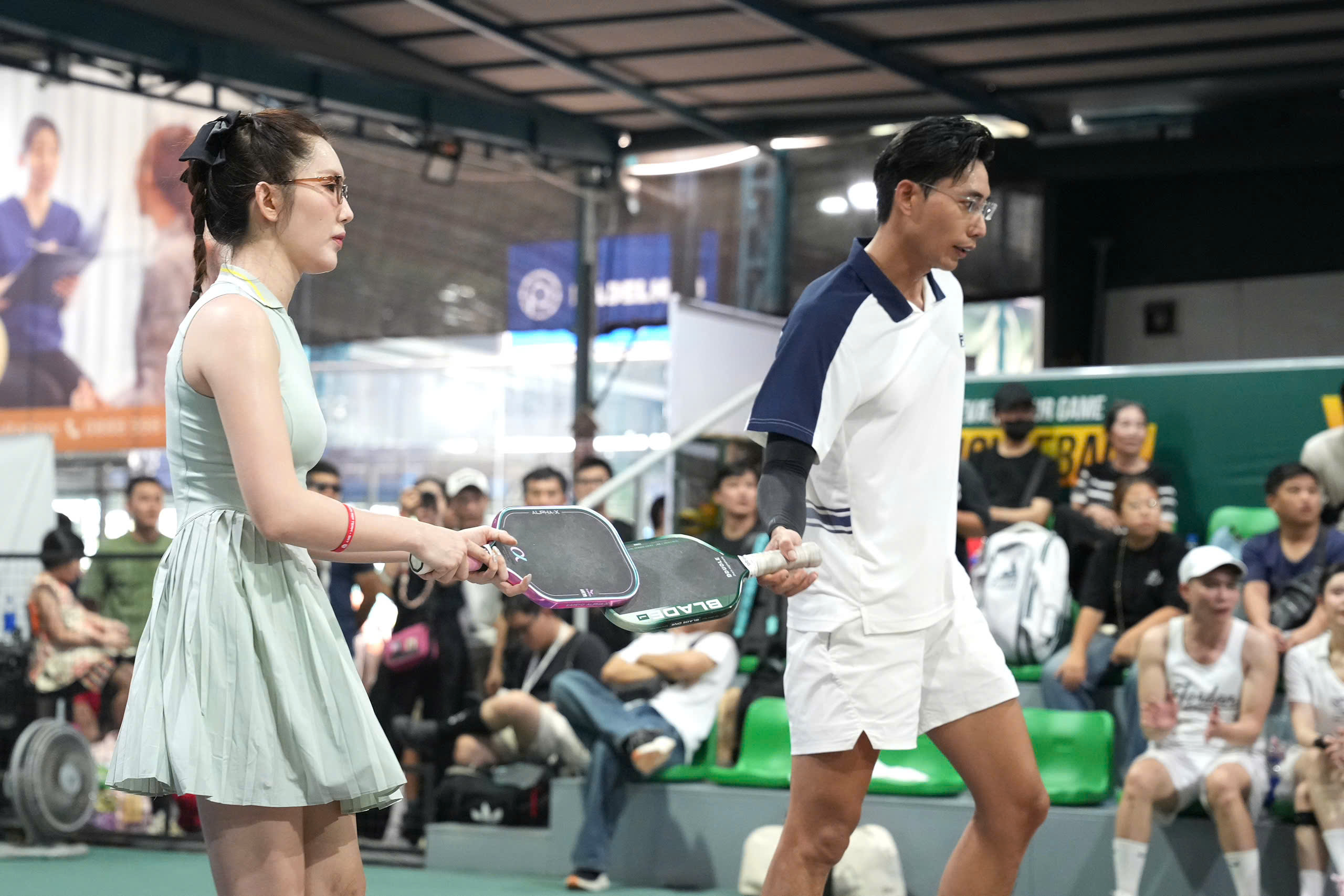 Giải pickleball B&aacute;o Người Lao Động năm 2026: Diễn vi&ecirc;n Th&uacute;y Ng&acirc;n gi&agrave;nh giải nhất cặp đ&ocirc;i nam nữ nghệ - Ảnh 5.