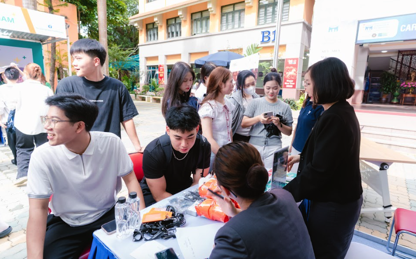 HSB đặt mục tiêu mọi sinh viên đều có cơ hội việc làm phù hợp sau tốt nghiệp