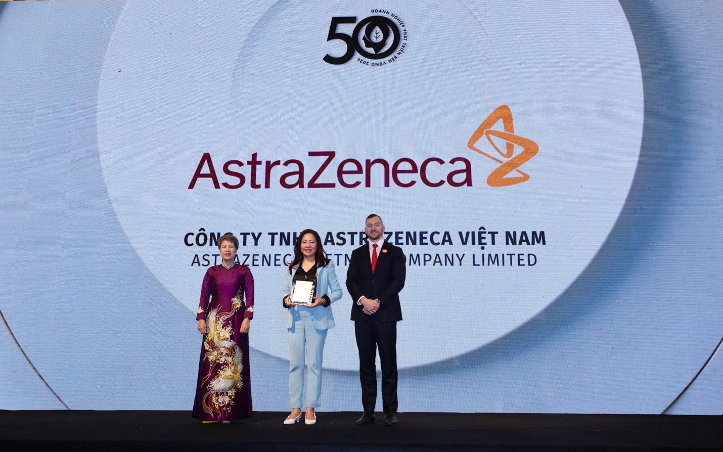 AstraZeneca Việt Nam được vinh danh trong Top 50 Doanh nghiệp Phát triển Bền vững