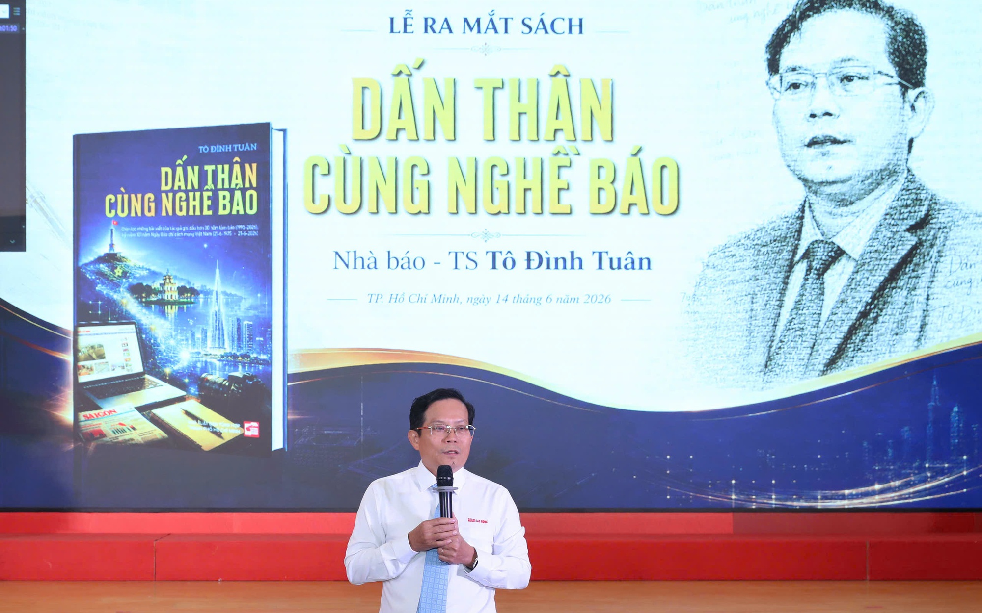 "Dấn th&acirc;n c&ugrave;ng nghề b&aacute;o": Dấu ấn hơn 30 năm l&agrave;m nghề - Ảnh 2.