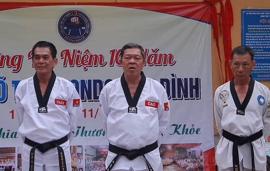 Hành trình gieo chữ "Nhẫn", dựng chữ "Tâm" - Ảnh 9. Hành trình gieo chữ "Nhẫn", dựng chữ "Tâm" - Ảnh 9.
