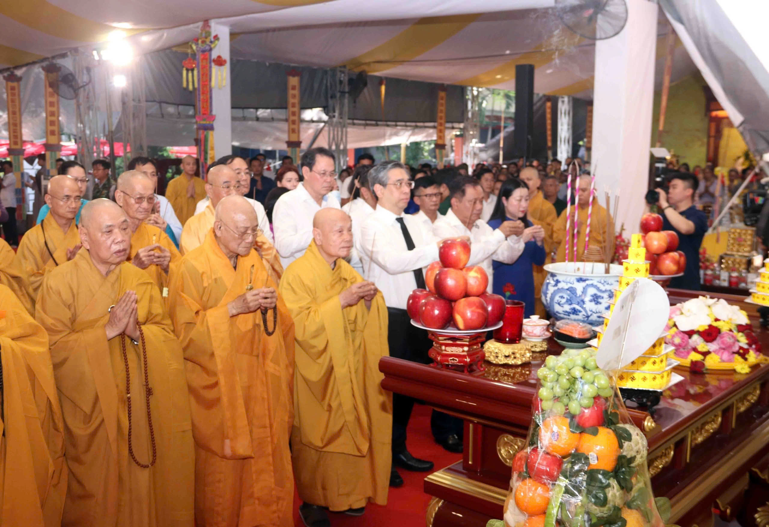 Tưởng niệm liệt sĩ Chiến dịch Mậu Thân 1968 tại TP HCM - Ảnh 1. Tưởng niệm liệt sĩ Chiến dịch Mậu Thân 1968 tại TP HCM - Ảnh 1.