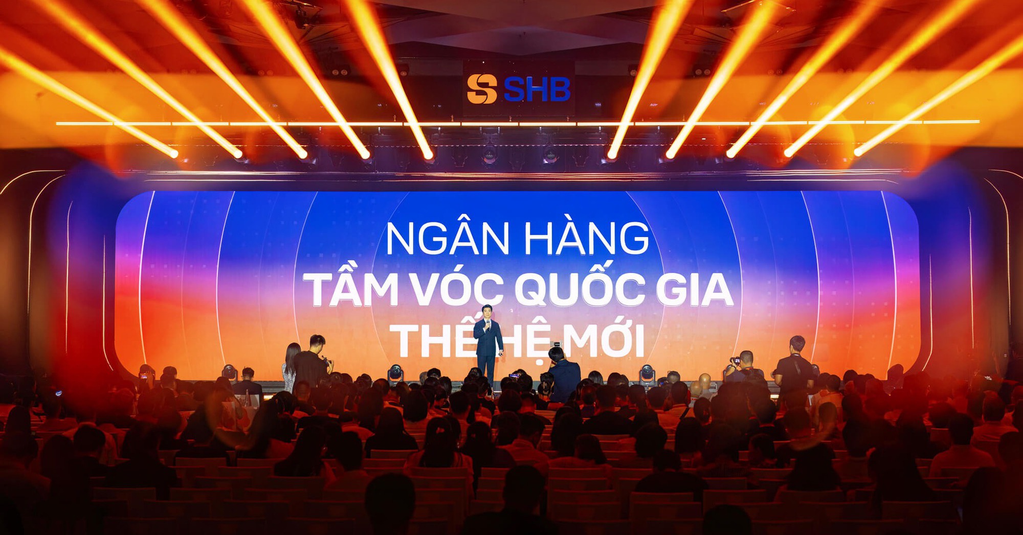Tái định vị thương hiệu ngân hàng: Từ câu chuyện toàn cầu đến bước chuyển chiến lược tại Việt Nam