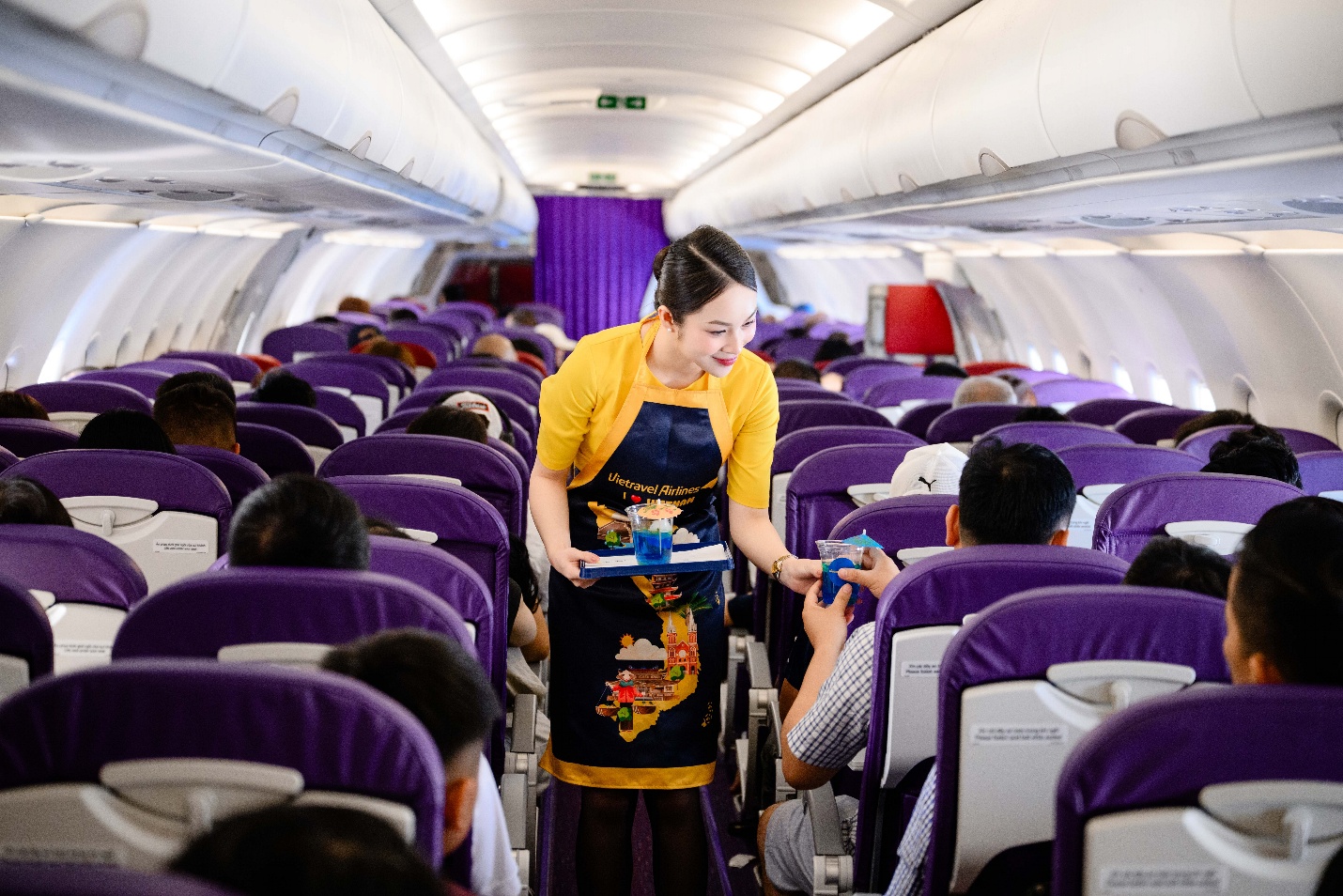 Vietravel Airlines mở rộng mạng đường bay nội địa và quốc tế trong dịp hè 2026 - Ảnh 1.