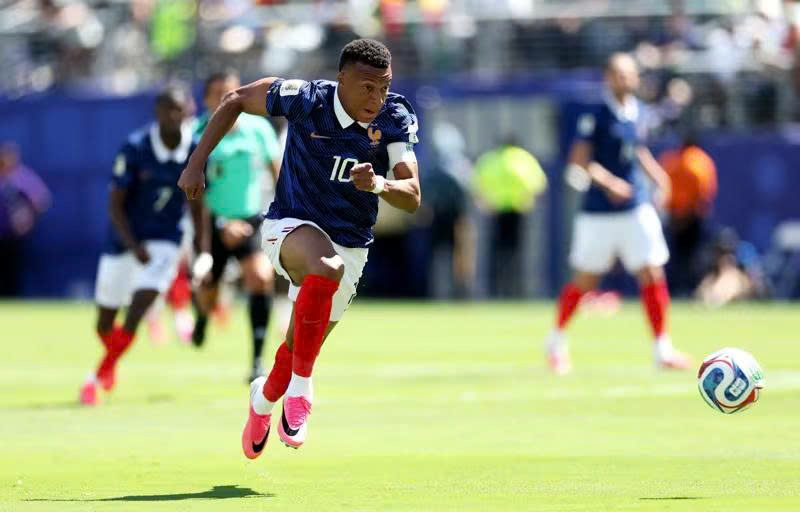 Mbappe - từ thần đồng Bondy đến chân sút vĩ đại nhất “Les Bleus” - Ảnh 1.