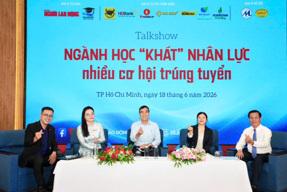 Nhiều ngành cần nhân lực đang chờ thí sinh - Ảnh 1. Nhiều ngành cần nhân lực đang chờ thí sinh - Ảnh 1.