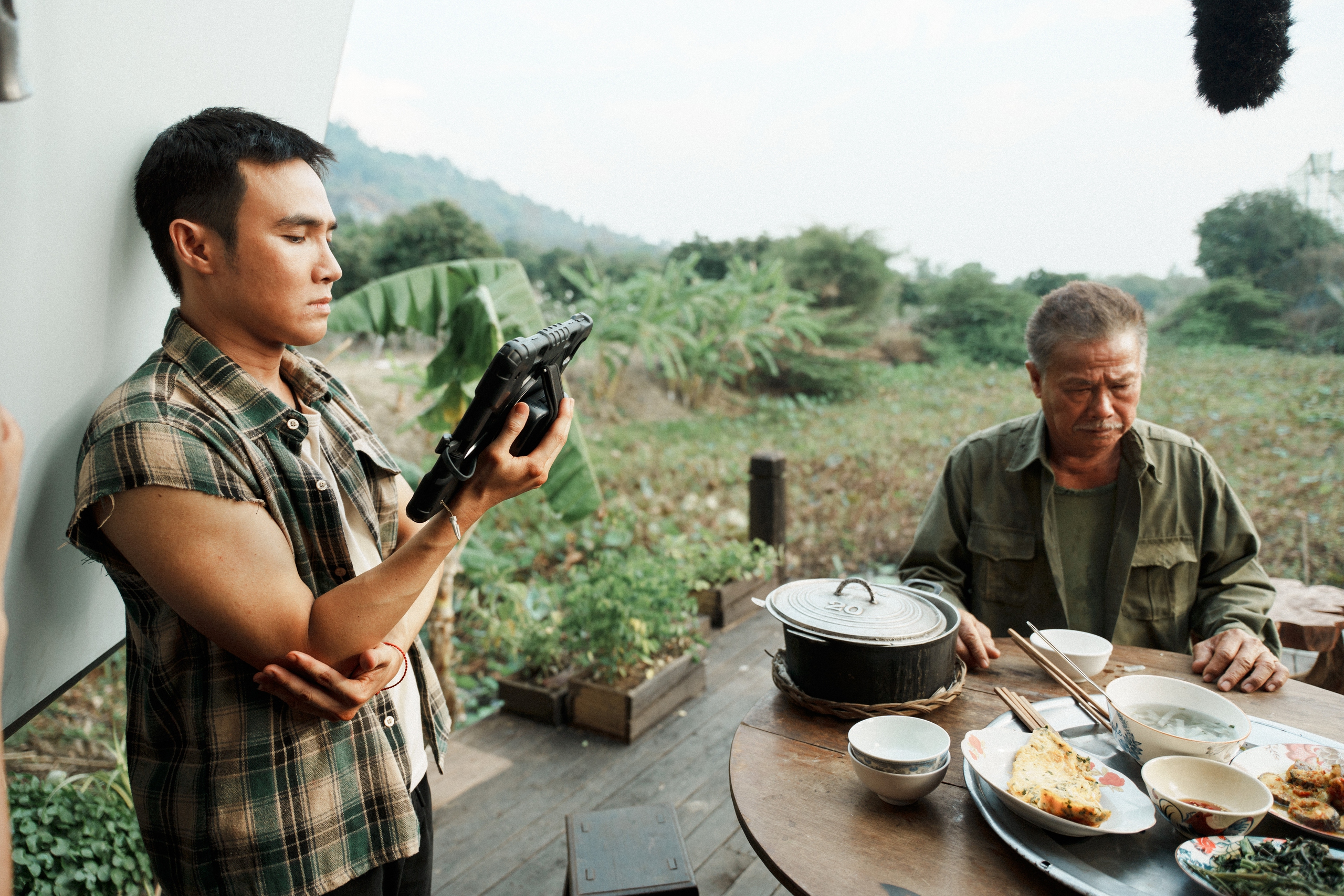 Huỳnh Lập bật mí ý tưởng kể khối nghỉ hè và nghỉ hưu - Ảnh 7.