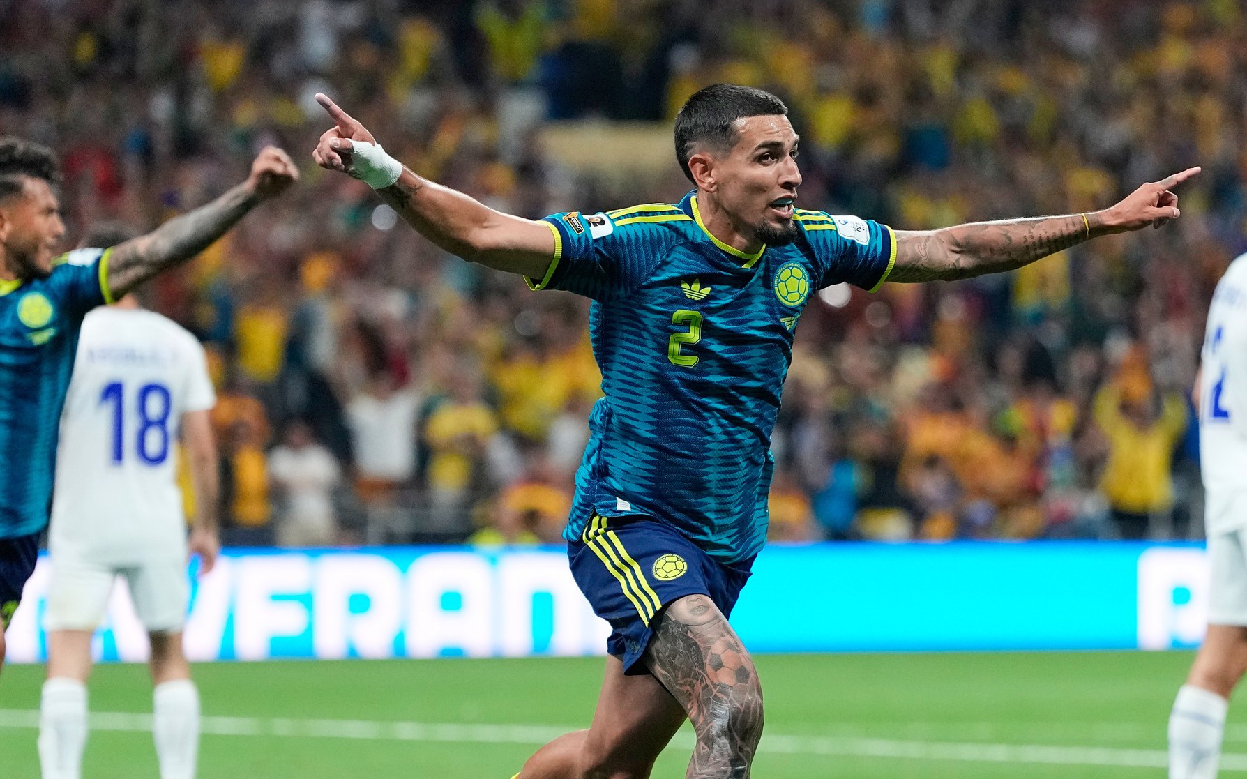 Uzbekistan có bàn lịch sử, nỗ lực bất thành trước Colombia ở World Cup