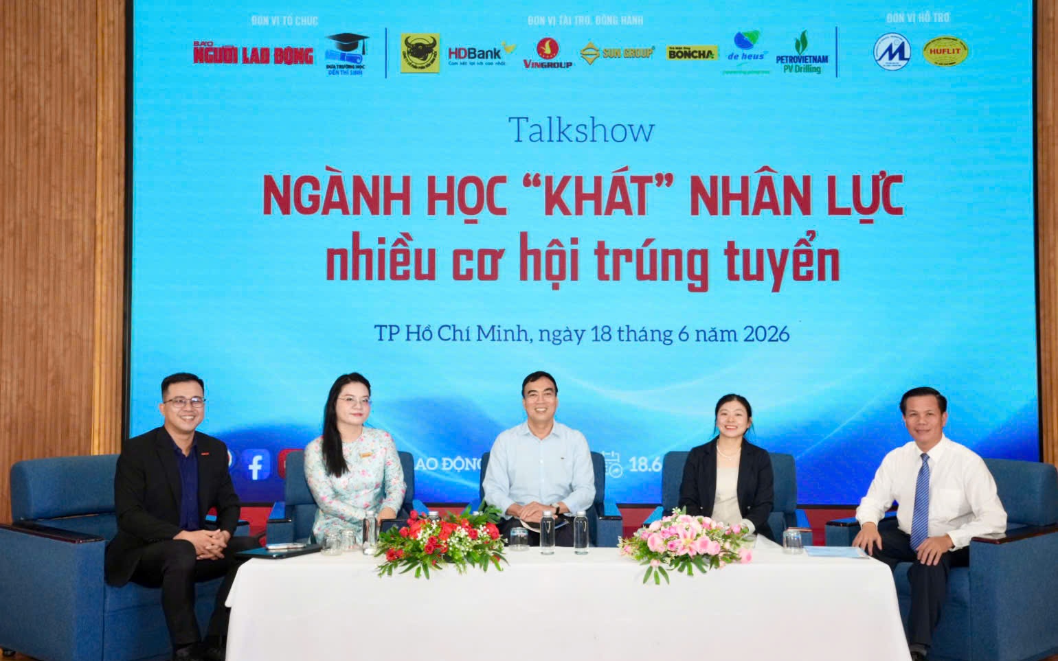 Đón đầu nhân lực cho kỷ nguyên số - Ảnh 1.