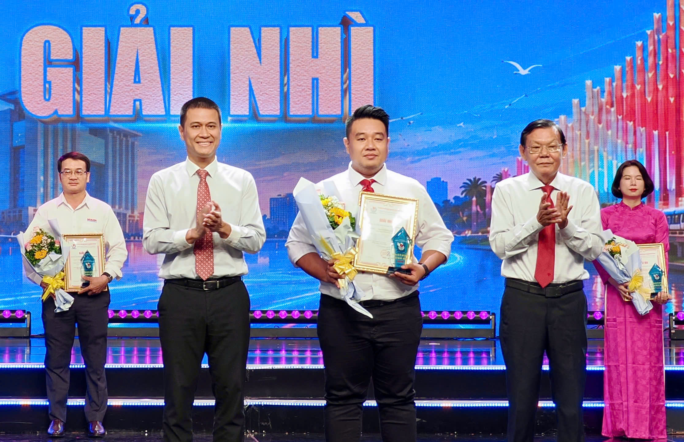 Báo chí TPHCM là điểm sáng của báo chí cách mạng Việt Nam - Ảnh 13.