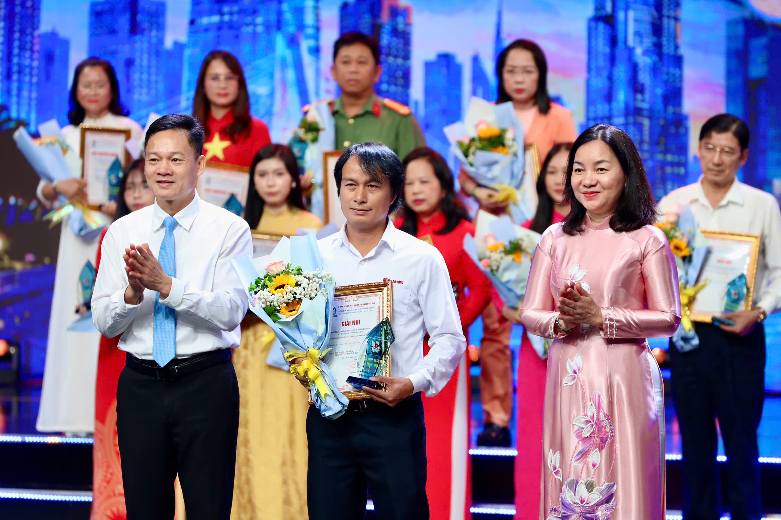 Báo chí TPHCM là điểm sáng của báo chí cách mạng Việt Nam - Ảnh 8.