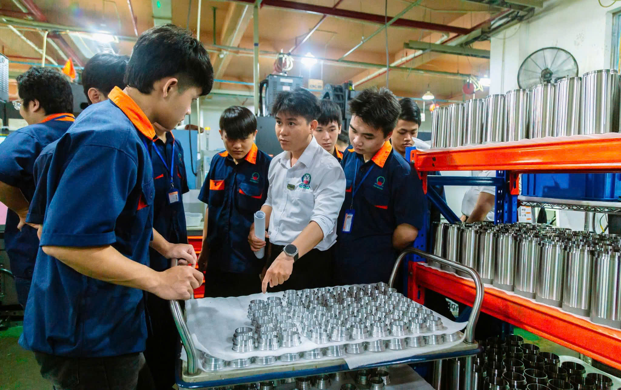 Đón đầu nhân lực cho kỷ nguyên số - Ảnh 1.