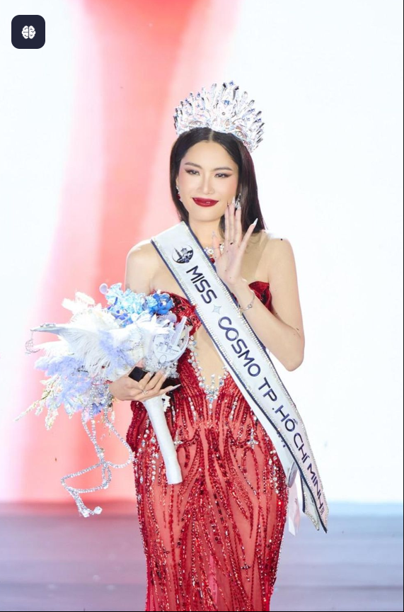 Chị em Nam Anh- Nam Em càn quét vương miện Miss Cosmo TP HCM 2026  - Ảnh 1.