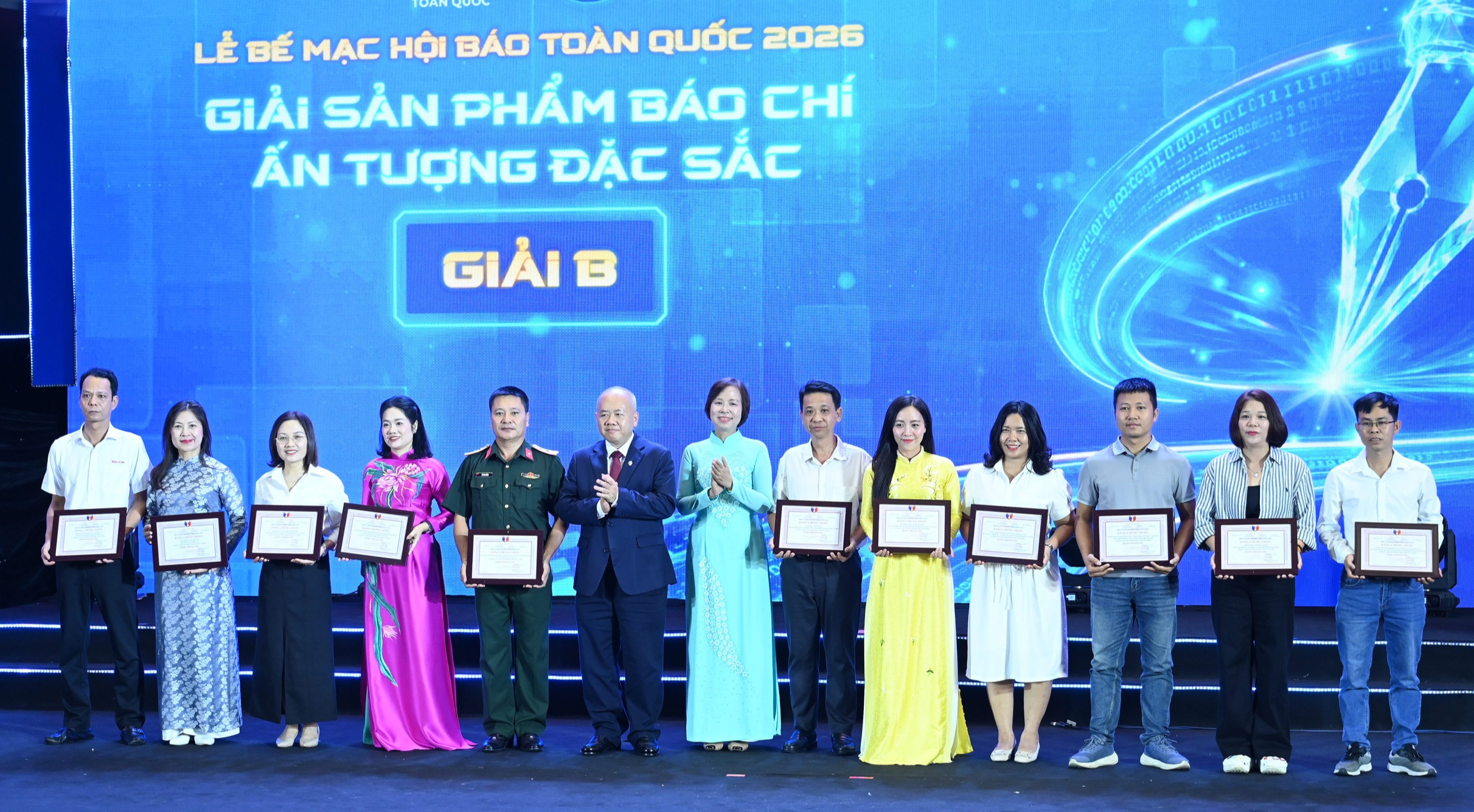 Bế mạc Hội báo toàn quốc 2026: Báo Người Lao Động nhận giải B sản phẩm báo chí ấn tượng đặc sắc - Ảnh 3.