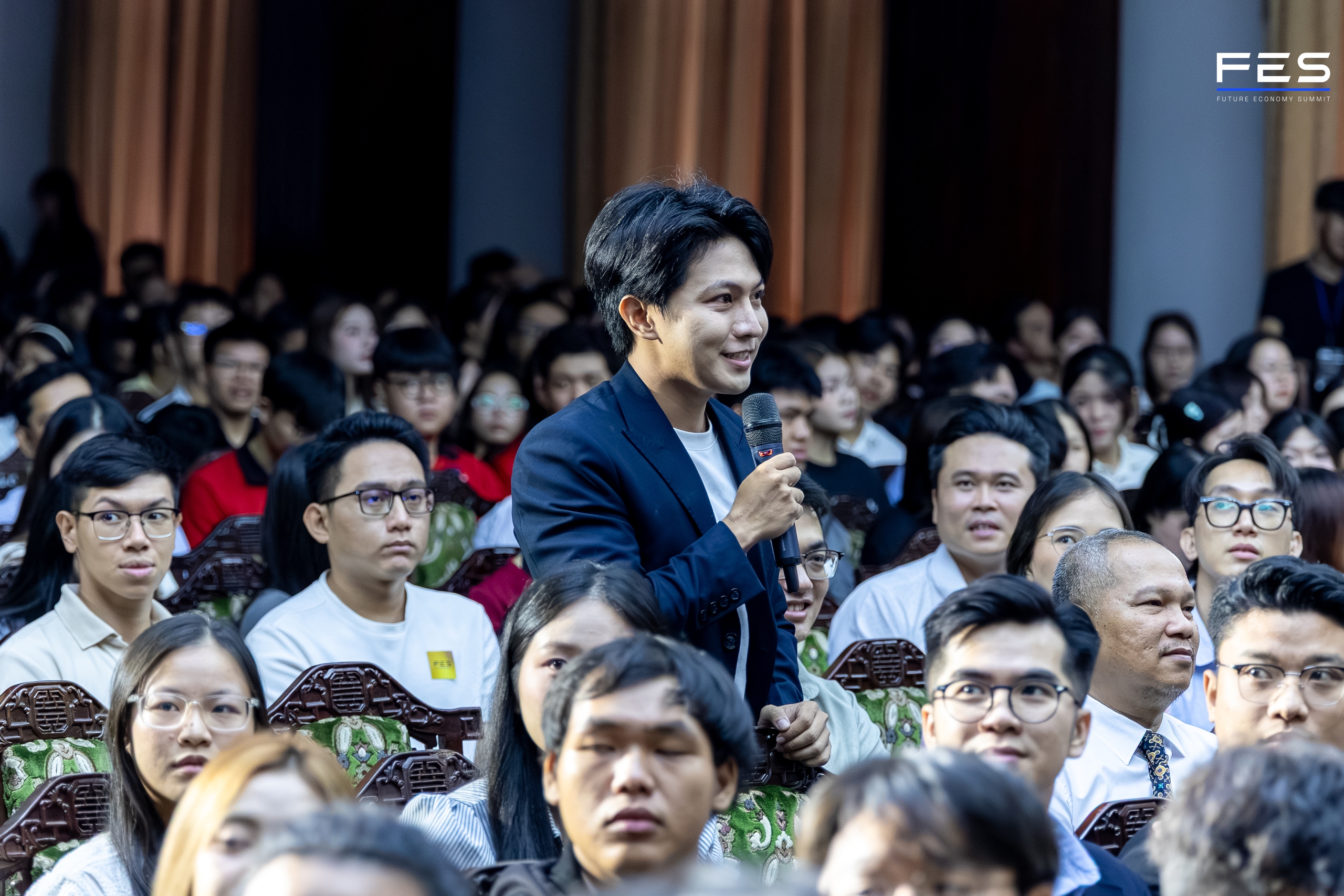 Ông Nguyễn Duy Hưng chia sẻ cách để có Steve Jobs của Việt Nam trong tương lai - Ảnh 3. Ông Nguyễn Duy Hưng chia sẻ cách để có Steve Jobs của Việt Nam trong tương lai - Ảnh 3.