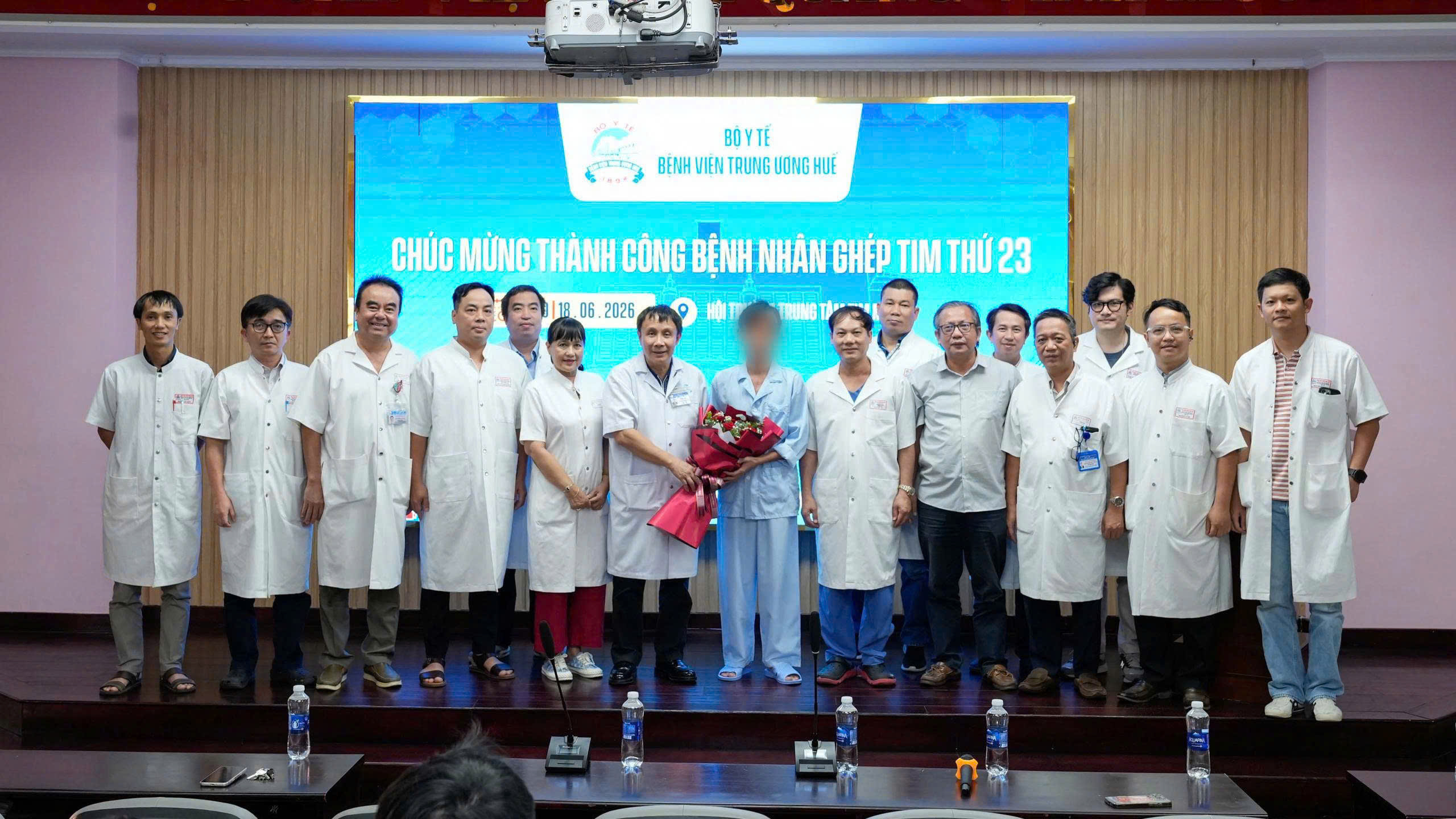 Bệnh viện thông tin về trường hợp ghép tim từ người cho chết não - Ảnh 1.