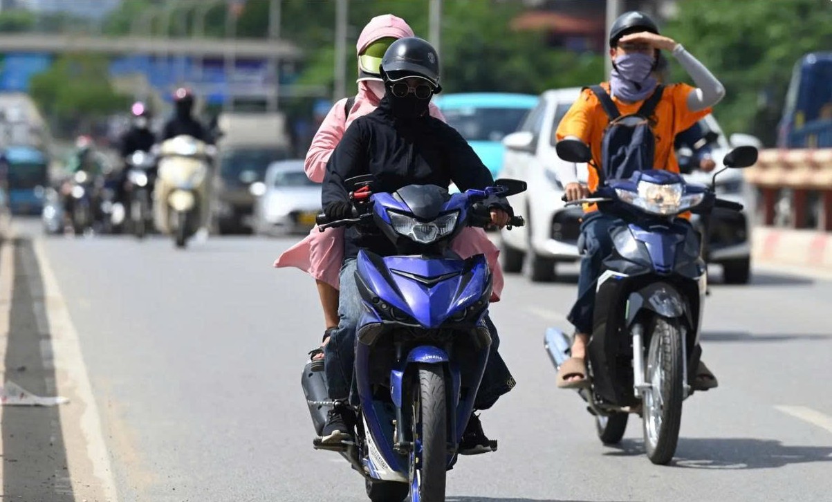 Nắng nóng gay gắt, nơi nào nhiệt độ trên 40 độ C? - Ảnh 1.