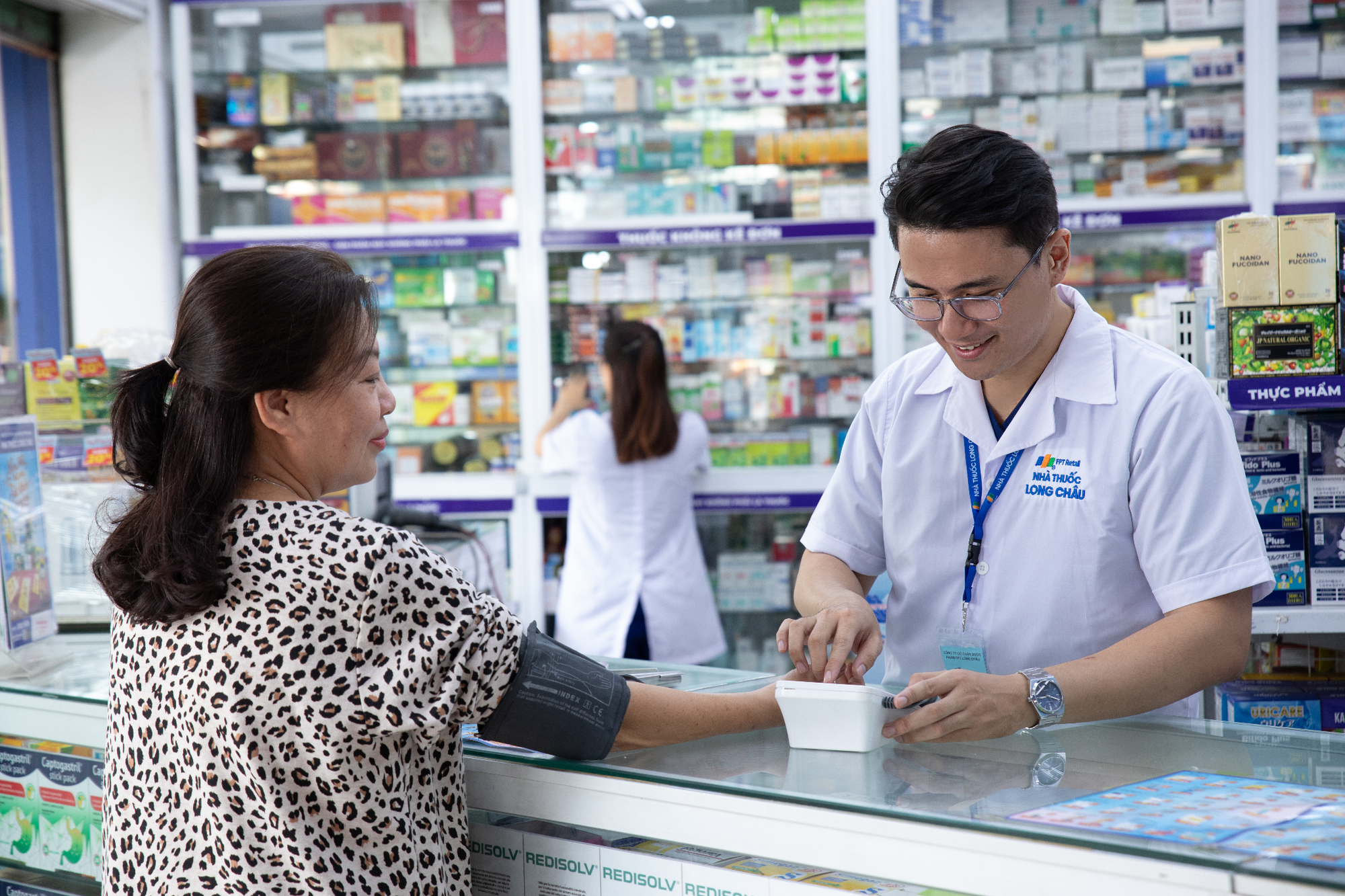 Long Châu mở hơn 1.000 trạm giải nhiệt toàn quốc, tiếp sức người lao động giữa “chảo lửa” mùa hè - Ảnh 2.