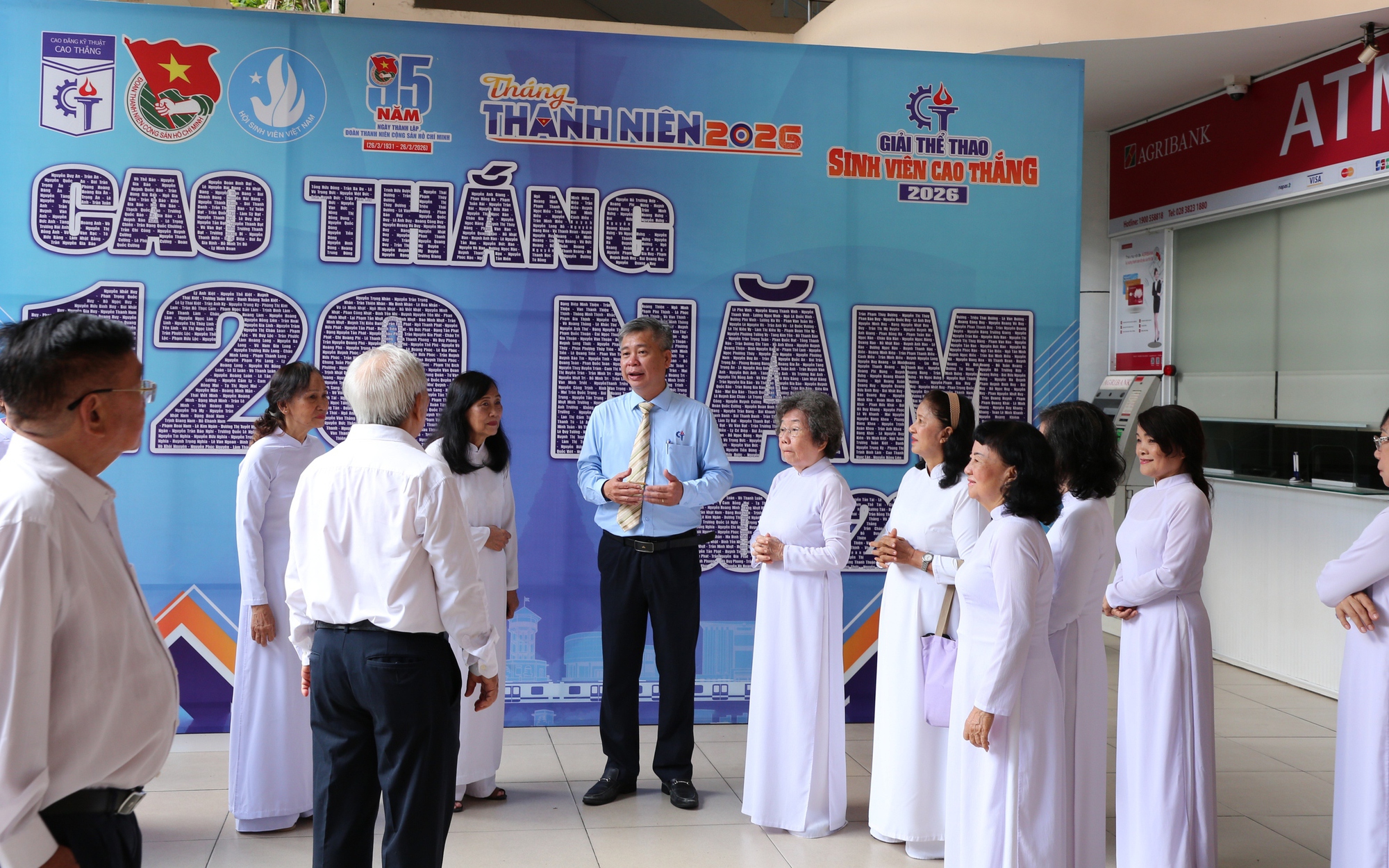Kể chuyện lịch sử bằng nh&acirc;n chứng sống - Ảnh 8.