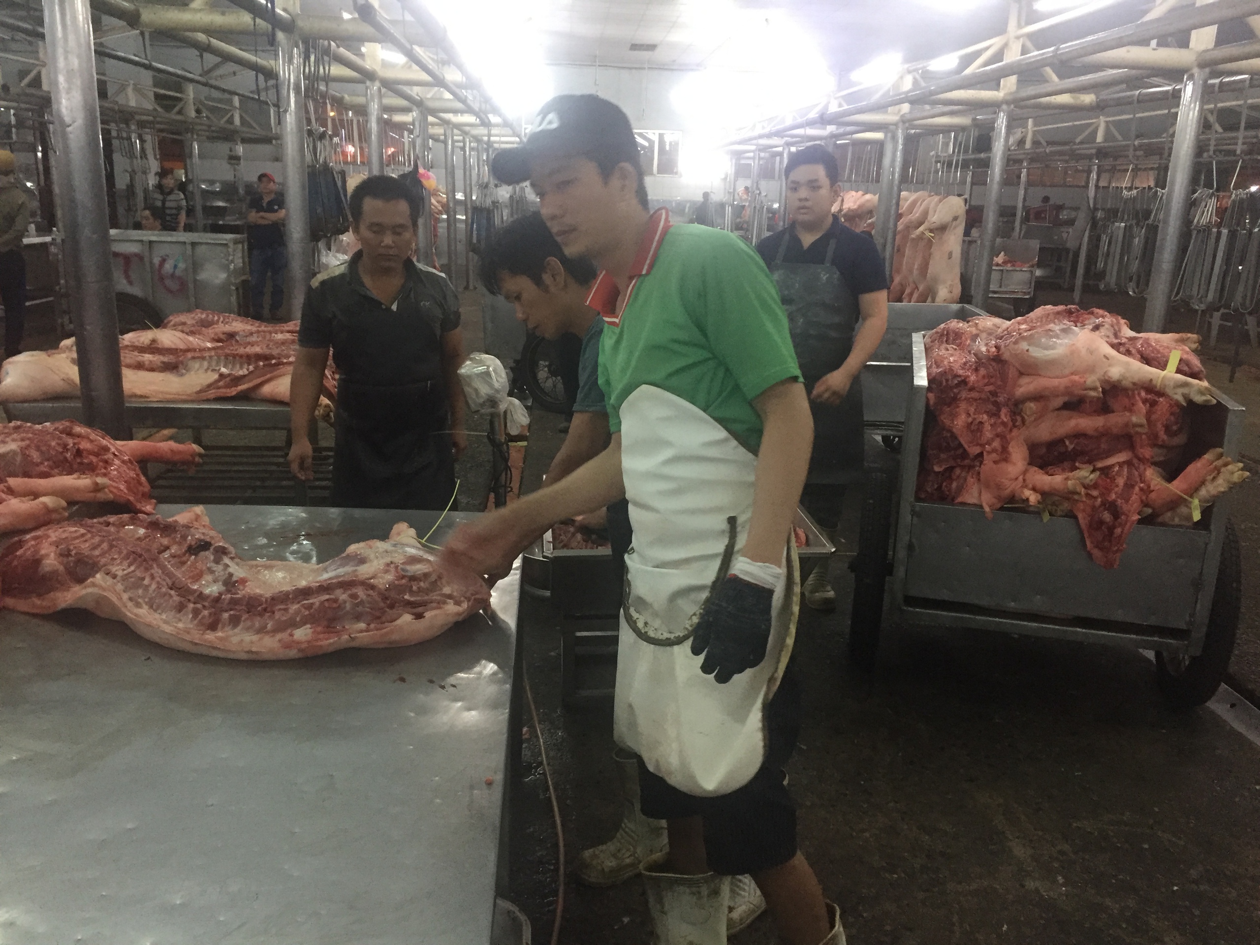 Giá heo hơi hôm nay, 27-6: Chợ đầu mối có điều chỉnh giá - Ảnh 1.