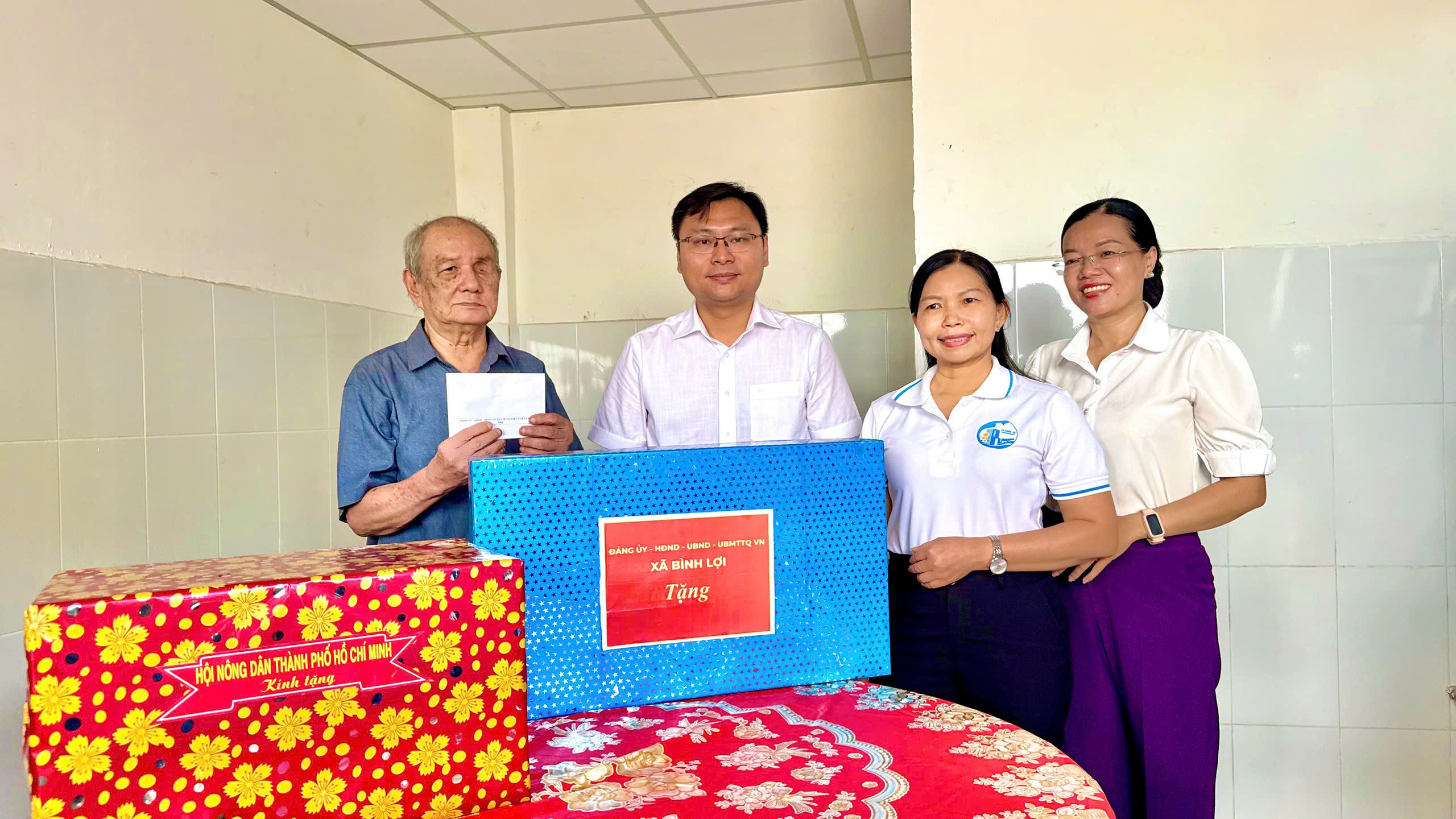 Xã Bình Lợi, TPHCM: Ra mắt công trình tuyến đường hoa kiểu mẫu gắn với chuyển đổi số - Ảnh 14.