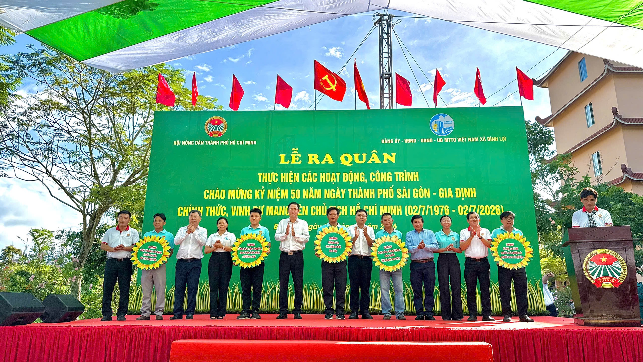 Xã Bình Lợi, TPHCM: Ra mắt công trình tuyến đường hoa kiểu mẫu gắn với chuyển đổi số - Ảnh 16.