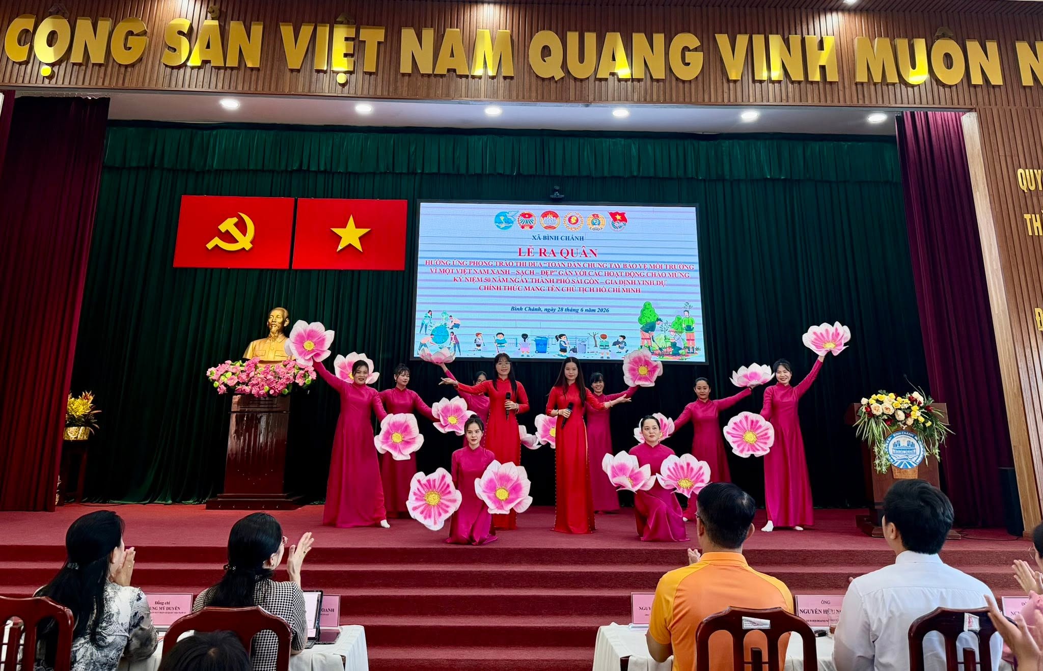 Xã Bình Chánh, TPHCM lan tỏa phong trào sống xanh từ những hành động cụ thể - Ảnh 2.