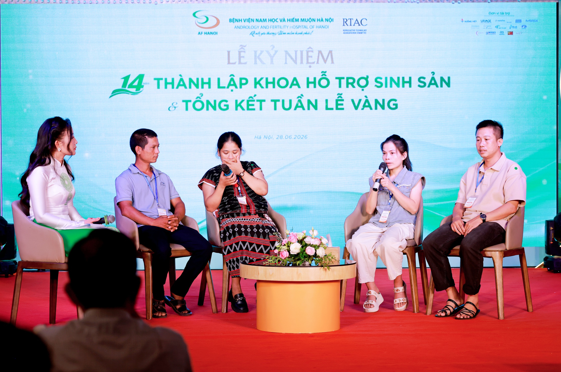Hàng trăm gia đình hiếm muộn hội ngộ, tiếp tục hành trình tìm con - Ảnh 1.