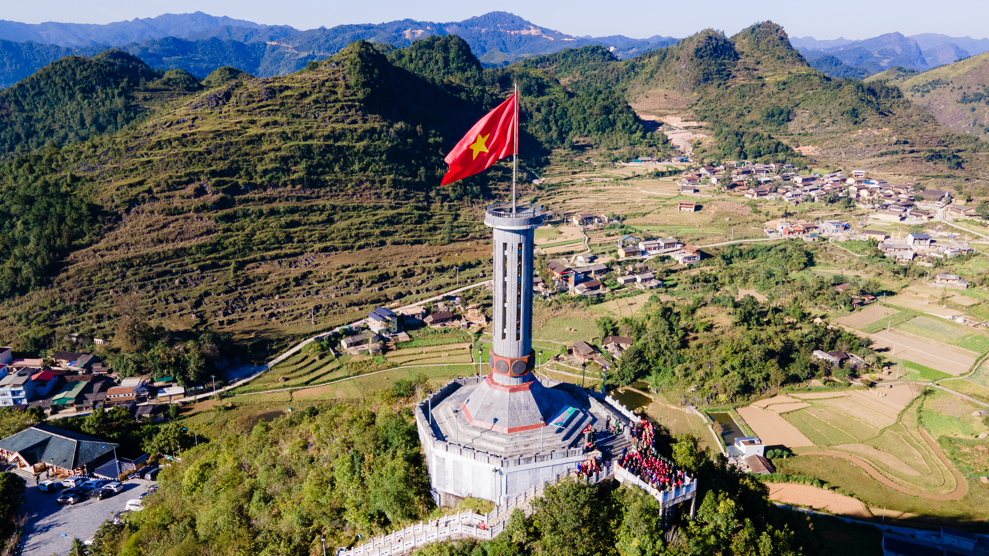 PHÓNG SỰ ẢNH: Lan tỏa yêu thương, bền bỉ phụng sự - Ảnh 1.