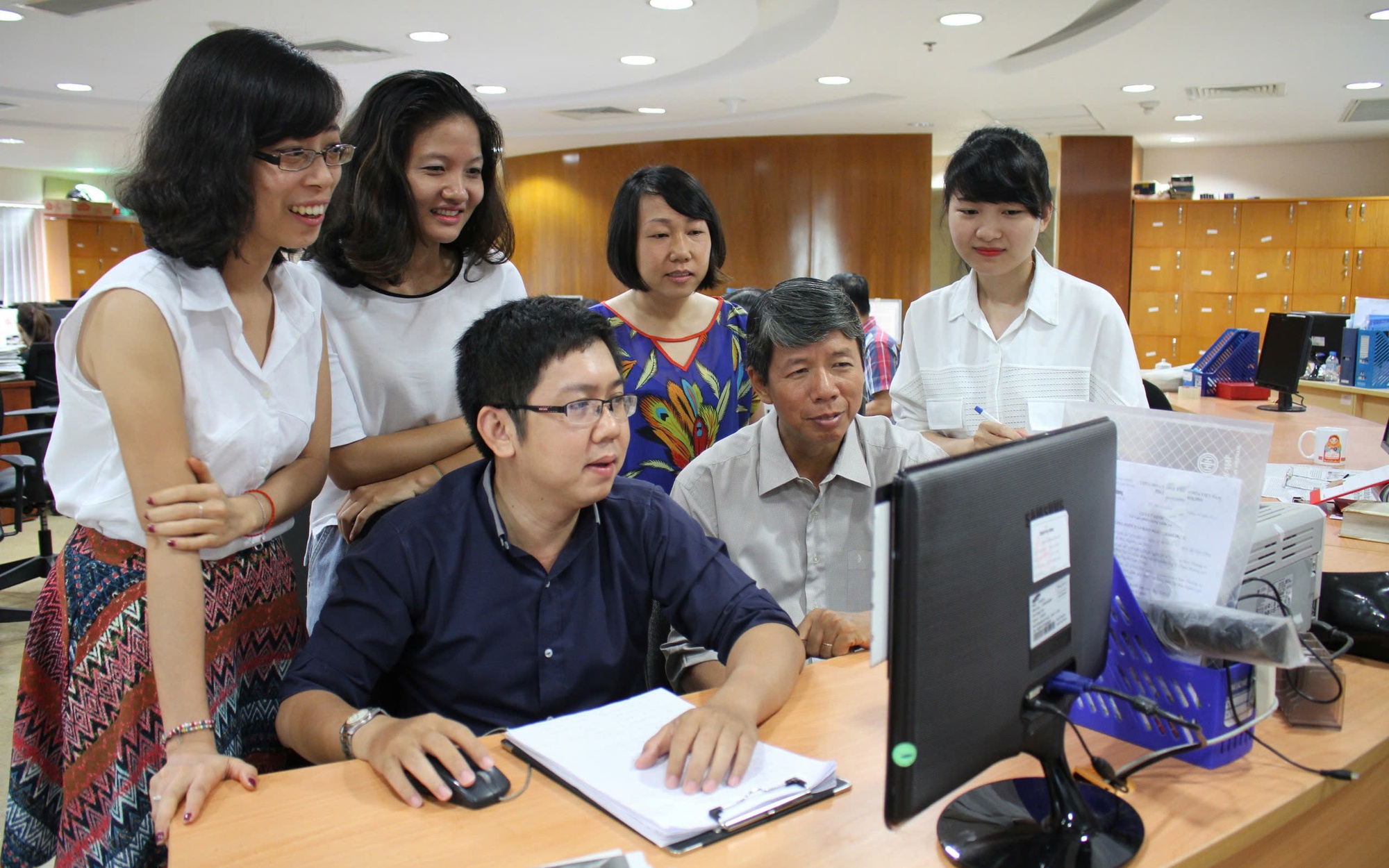Bi h&agrave;i lệch m&uacute;i giờ!