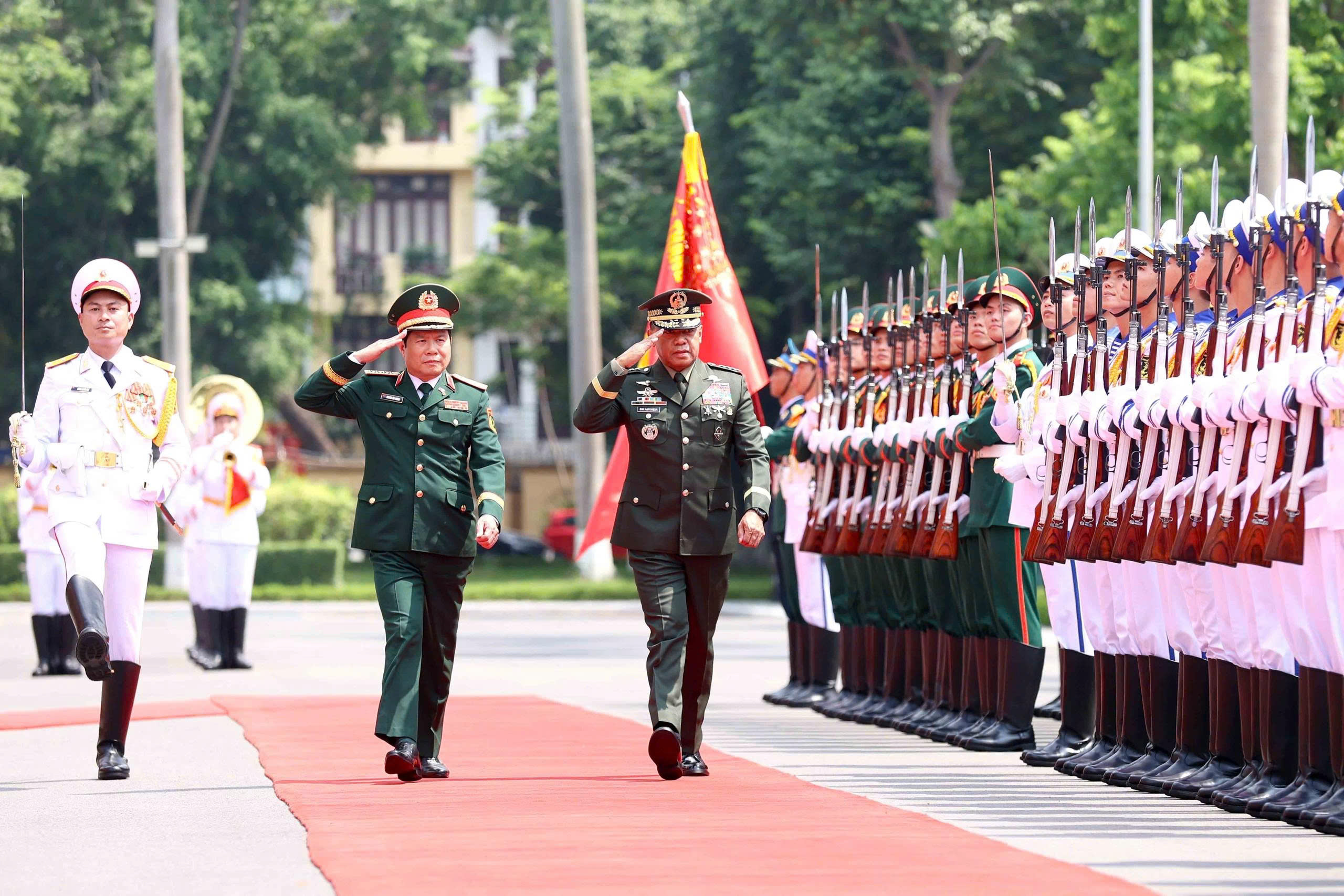 Việt Nam - Philippines tăng cường hợp tác quốc phòng - Ảnh 1.