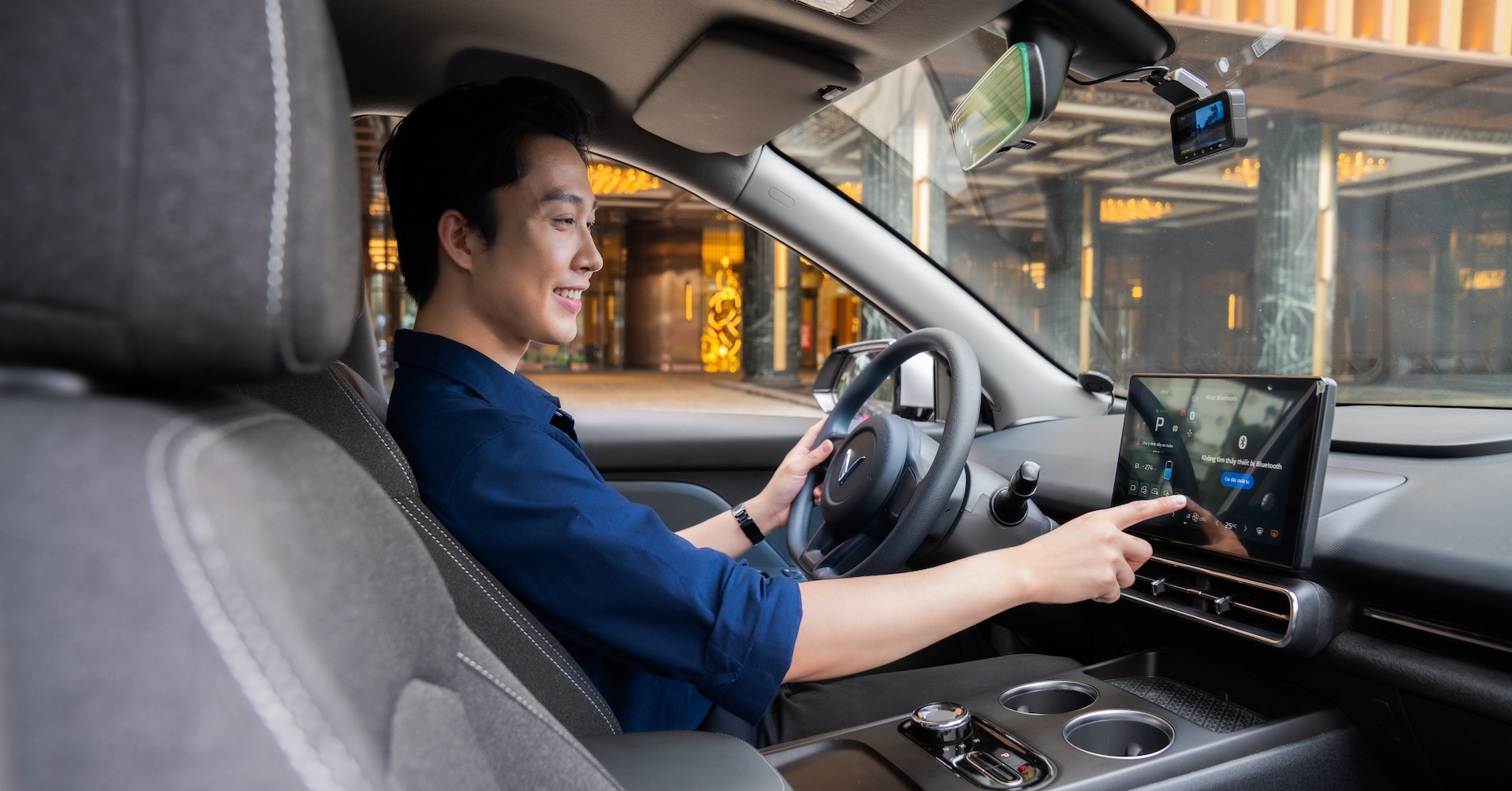 Tài xế dịch vụ "mê tít" VinFast Limo Green: Rộng, êm, mạnh và "cày tiền" quá hợp